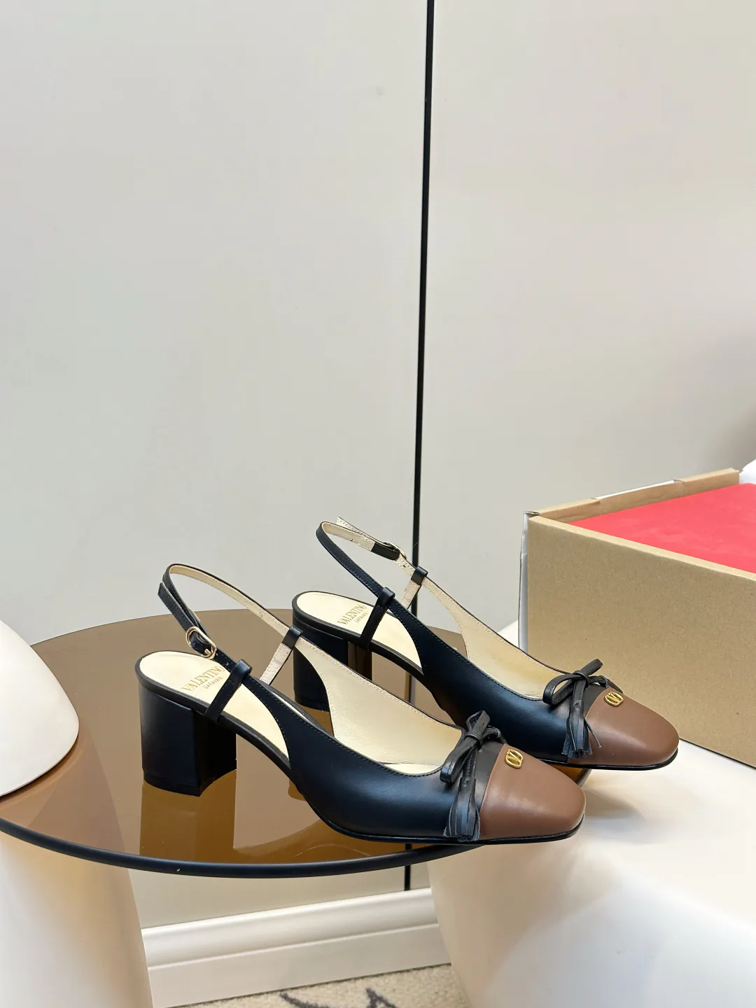 Босоножки Женские Valentino 13561074