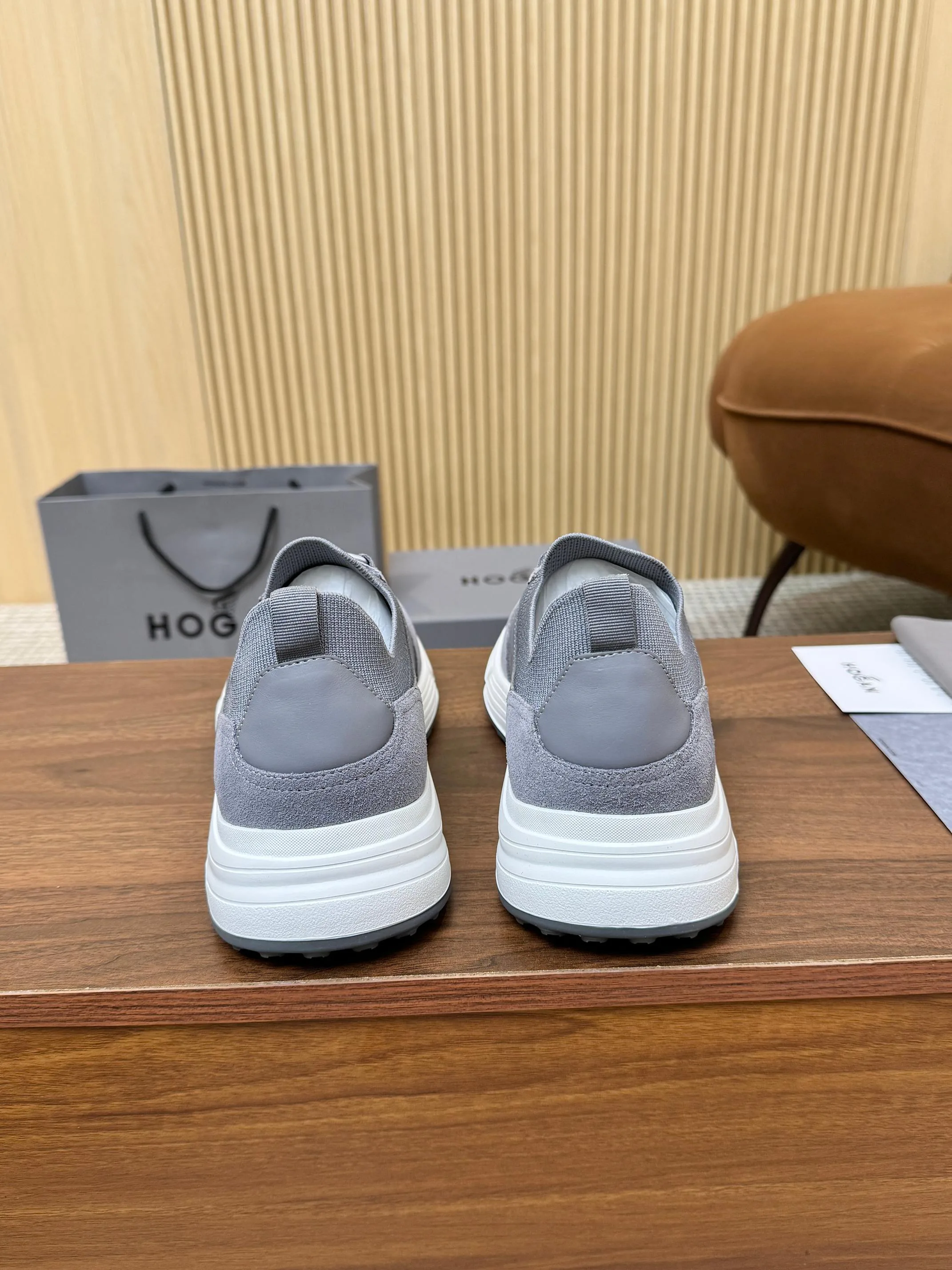 Кроссовки Женские Hogan 18877092