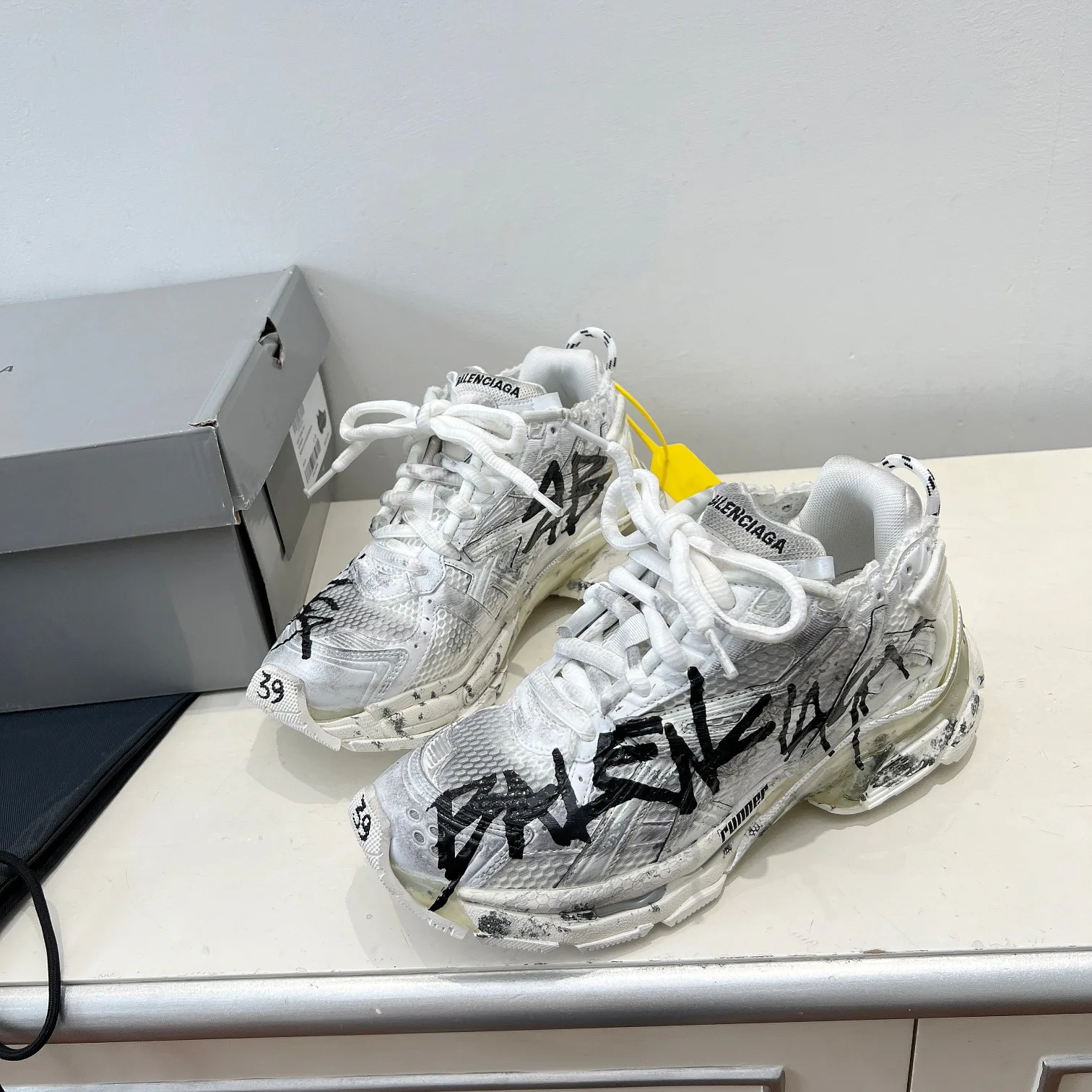 Кроссовки Женские Balenciaga 11186134