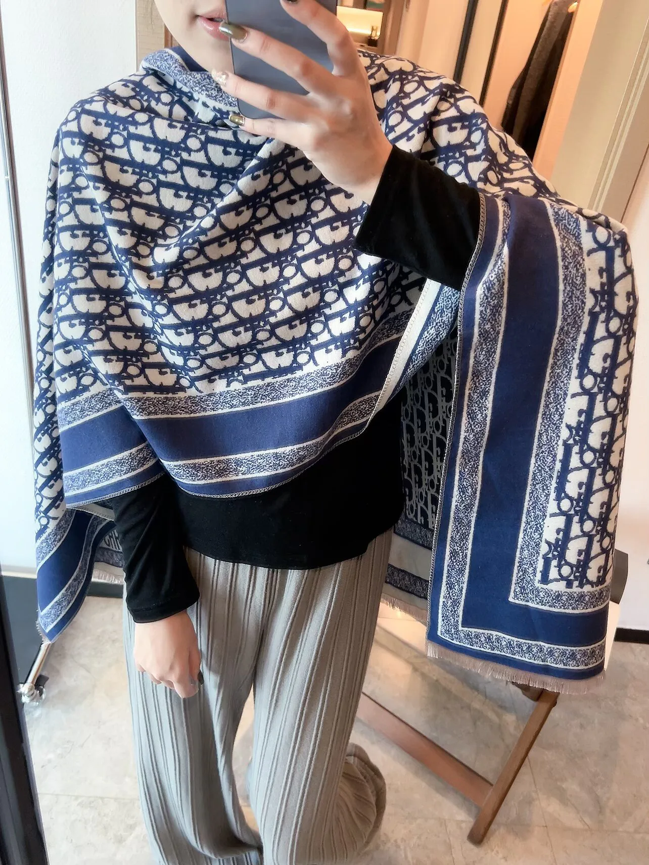 Шарфы Christian Dior 18002930