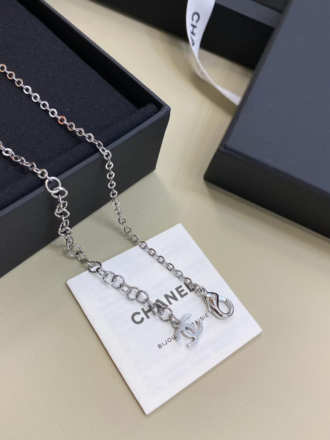 Бижутерия Chanel 17843089