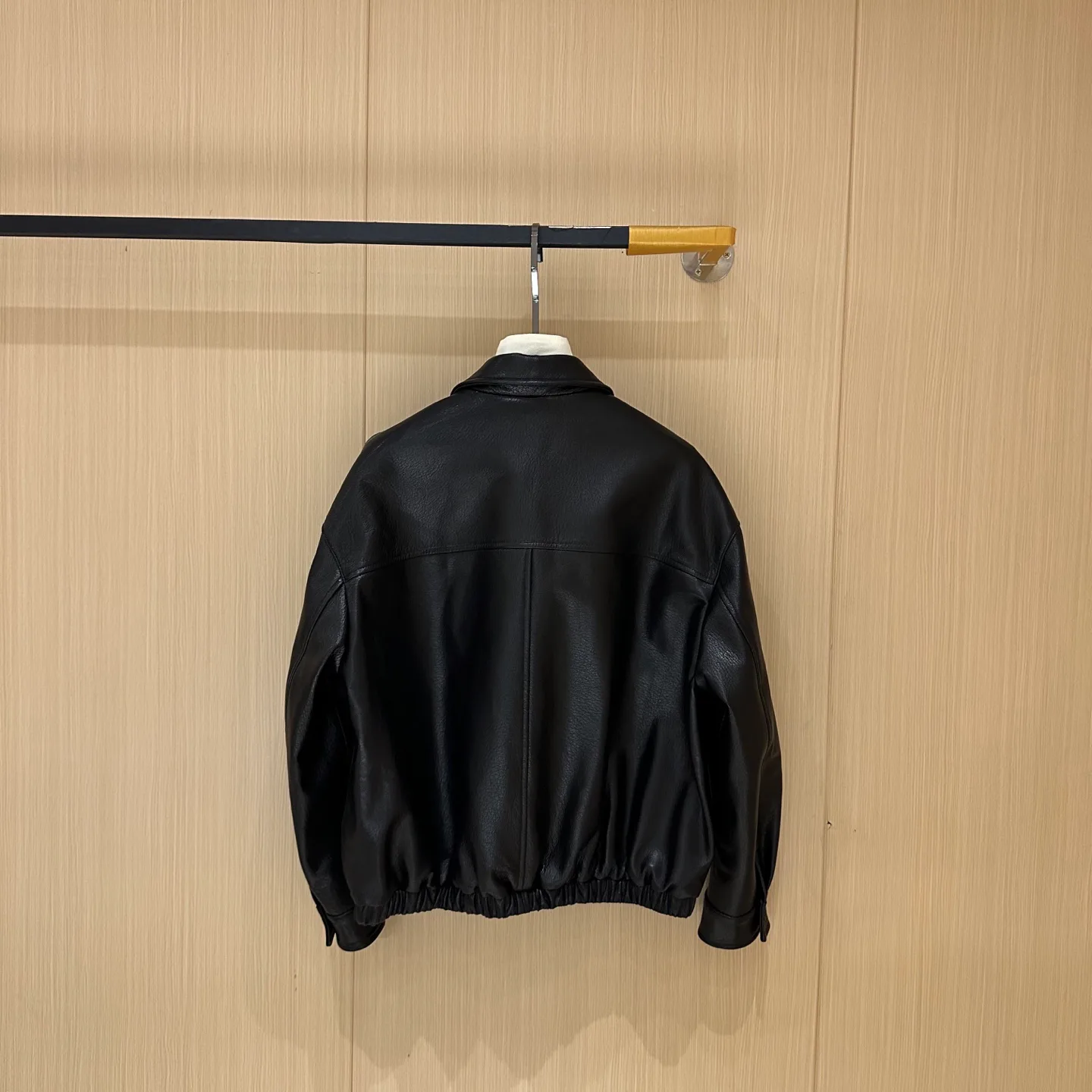 Кожаные Куртки И Дублёнки Женские Miu Miu 11888963