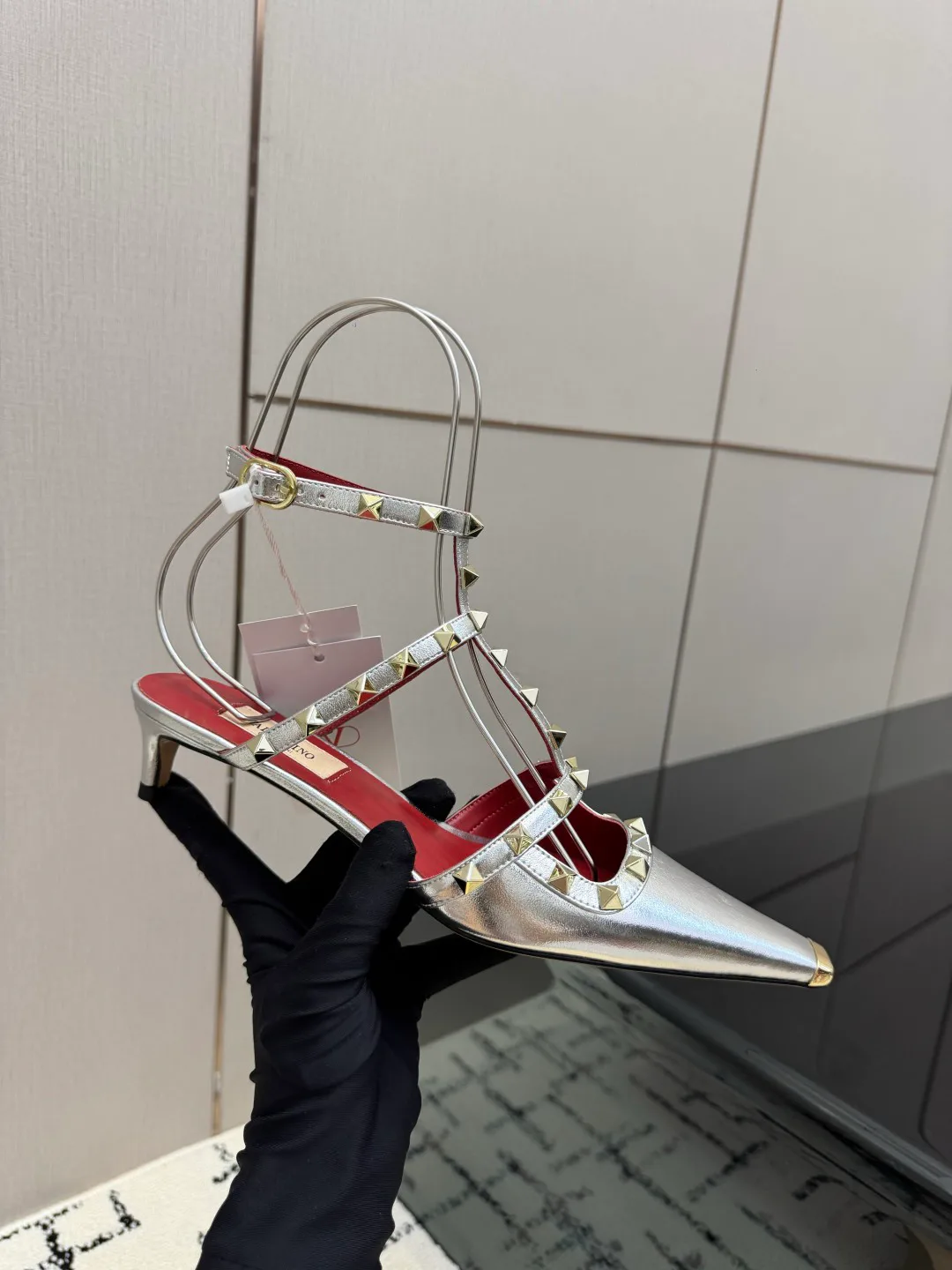 Босоножки Женские Valentino 17594499
