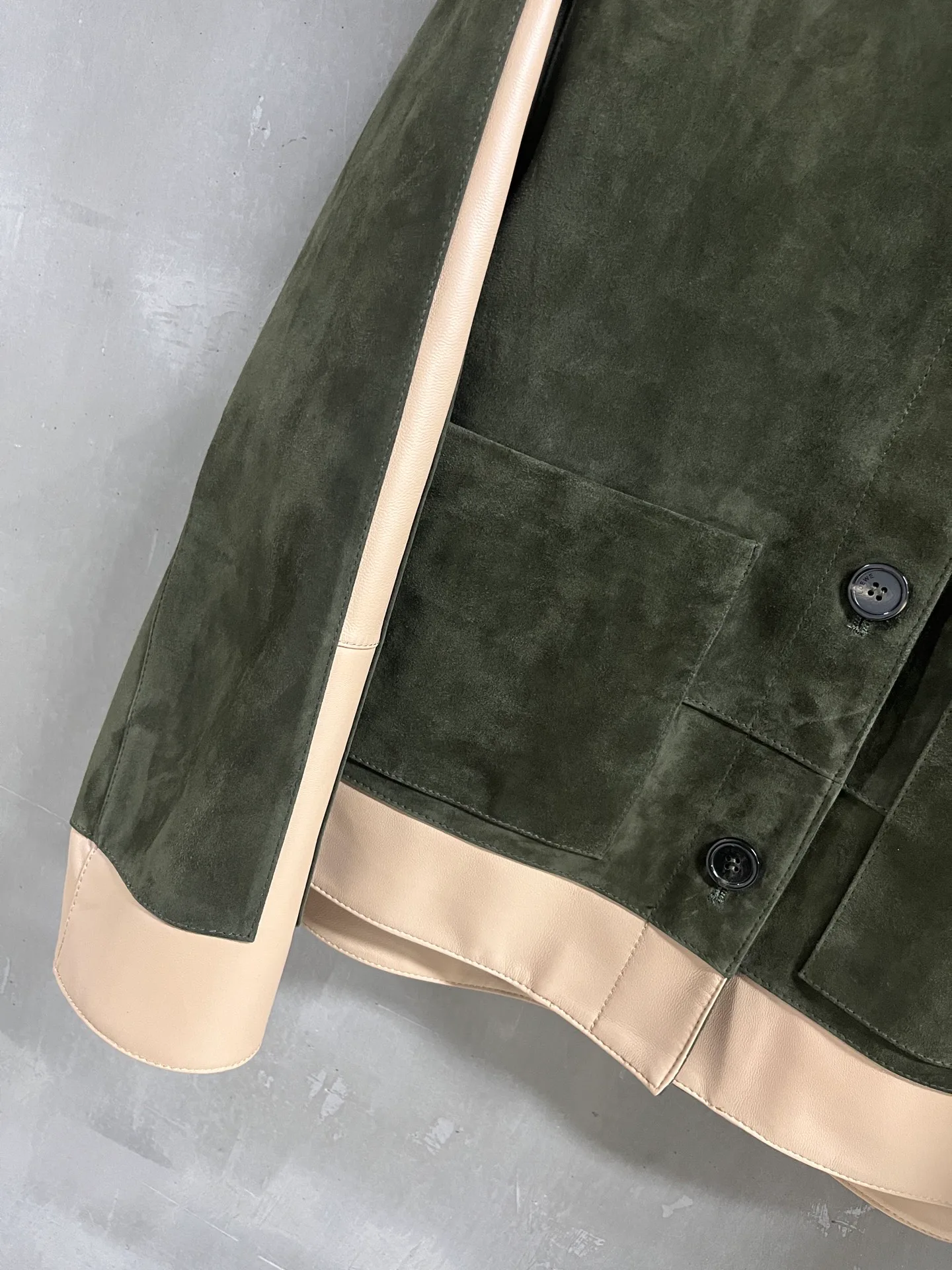 Кожаные Куртки И Дублёнки Женские Loewe 18172879
