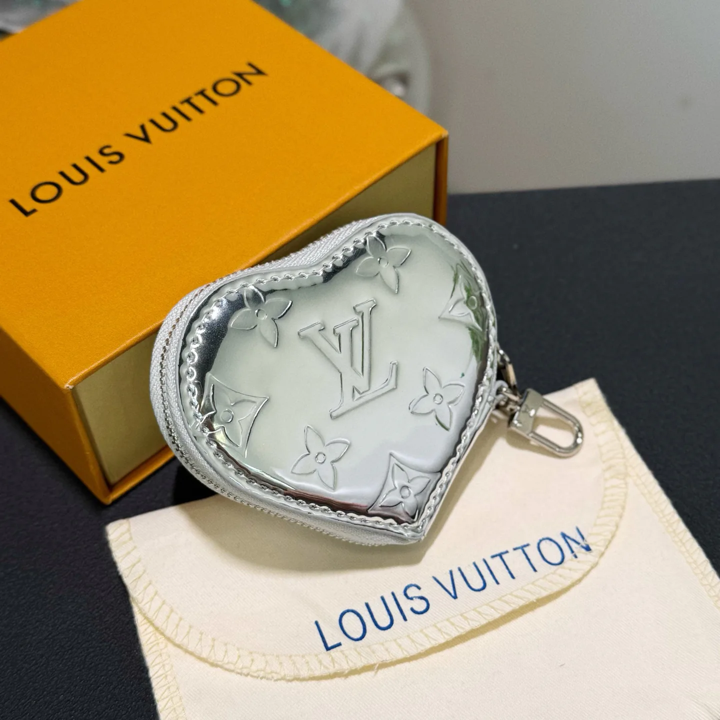 Клатчи Женские Louis Vuitton 1317516