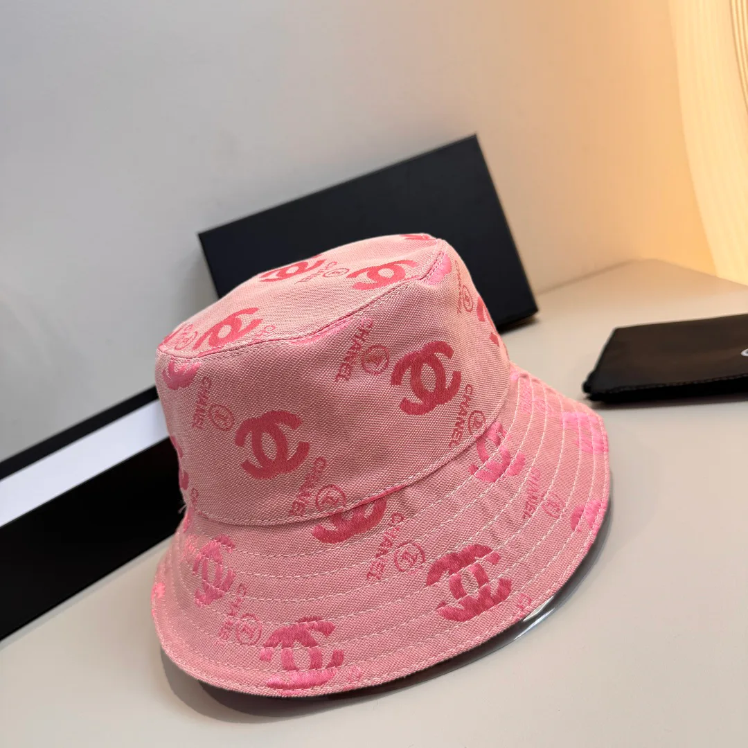 Головные Уборы Chanel 12647131