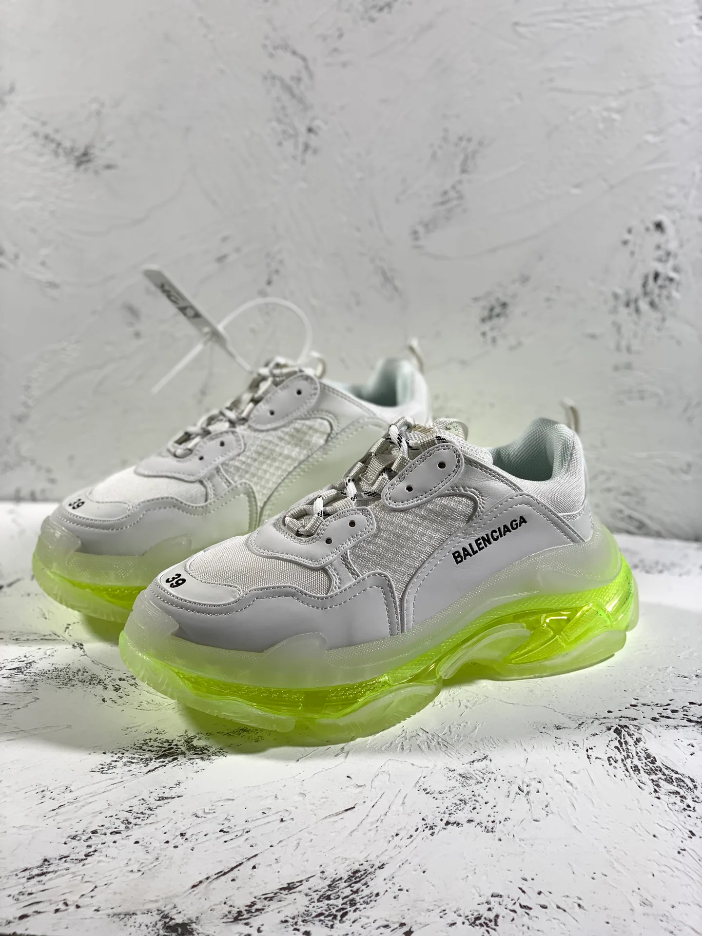 Кроссовки Женские Balenciaga 9657