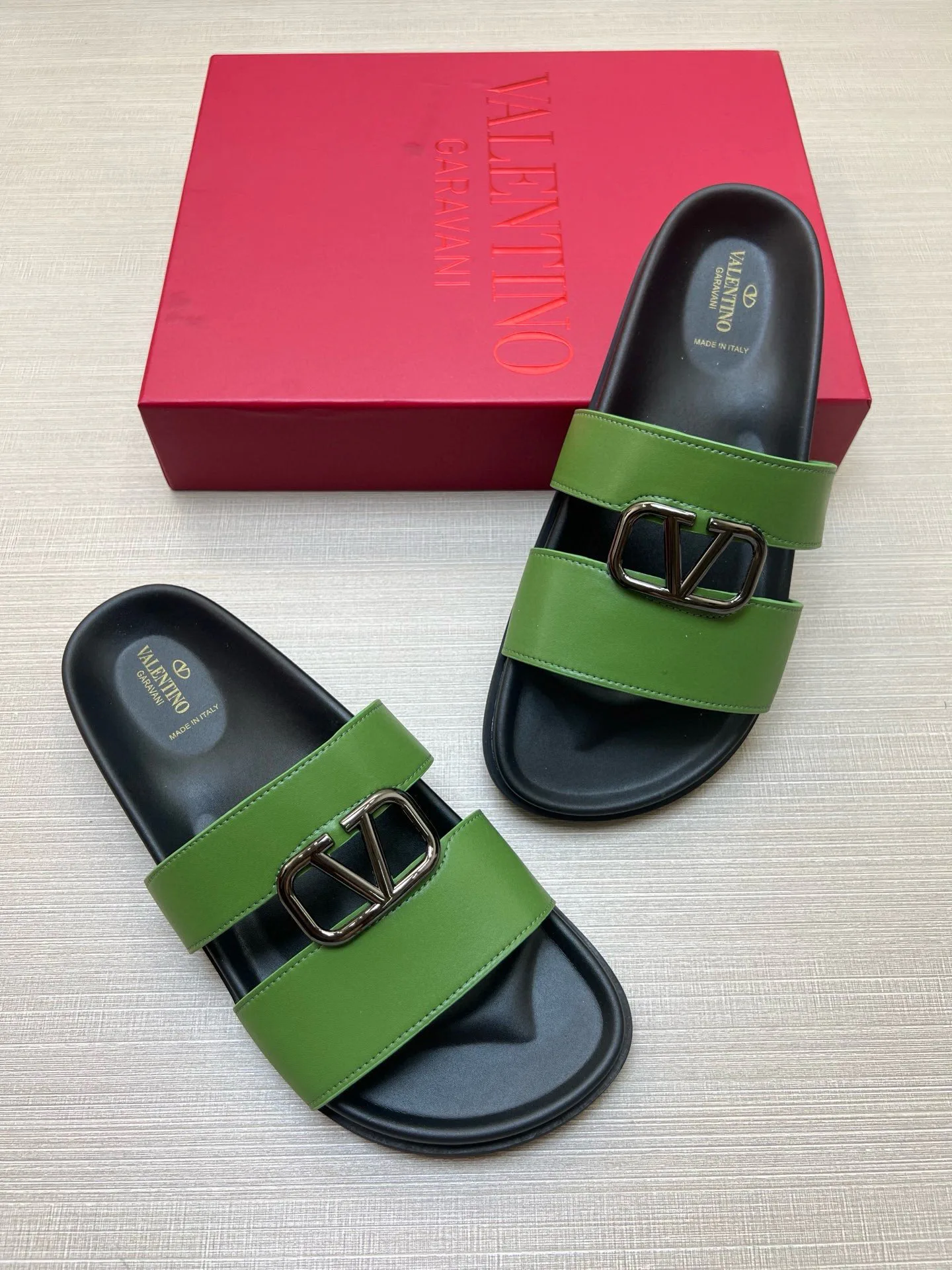 Шлепанцы Мужские Valentino 10646292