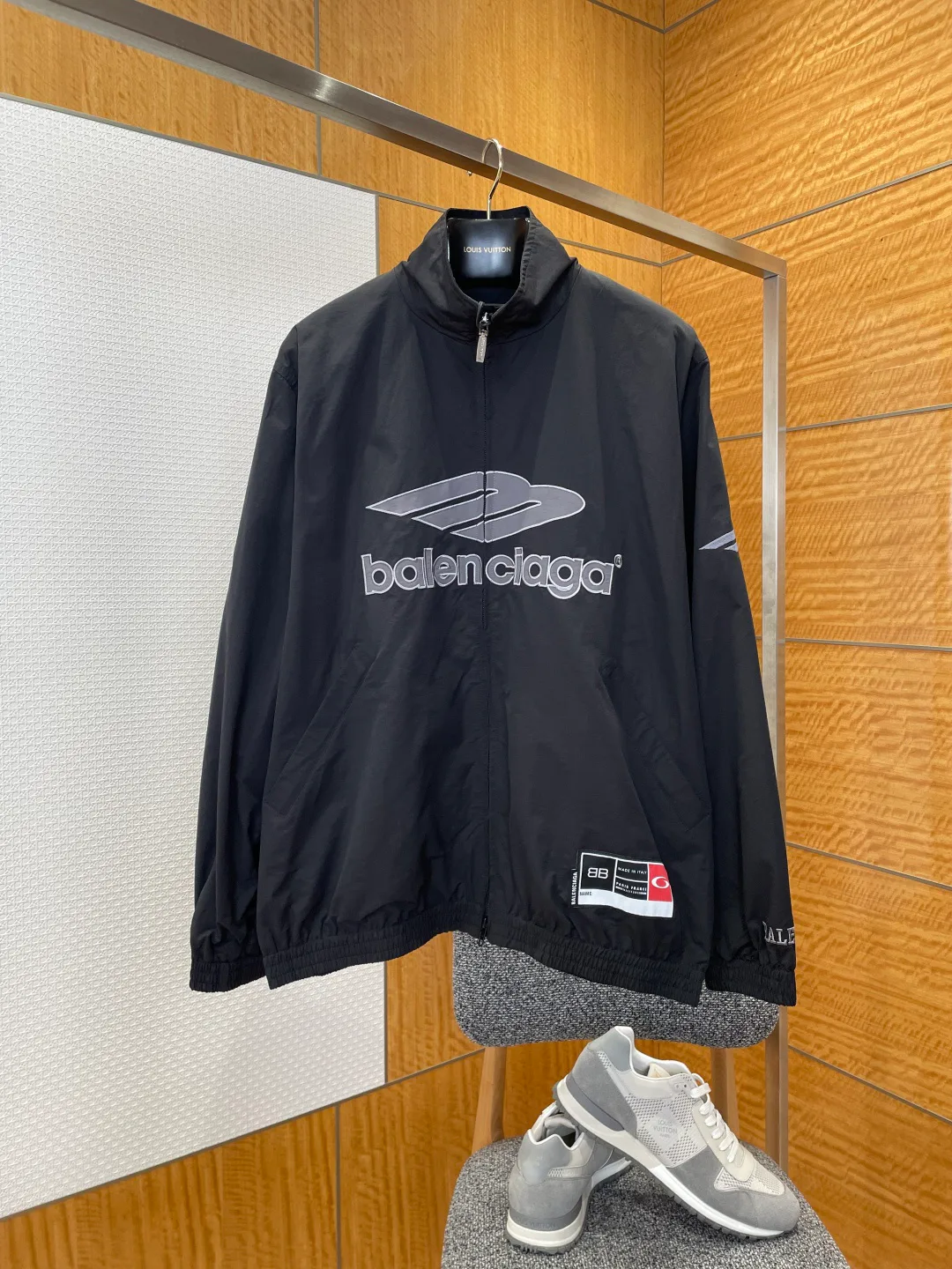 Куртки И Пуховики Мужские Balenciaga 10216573