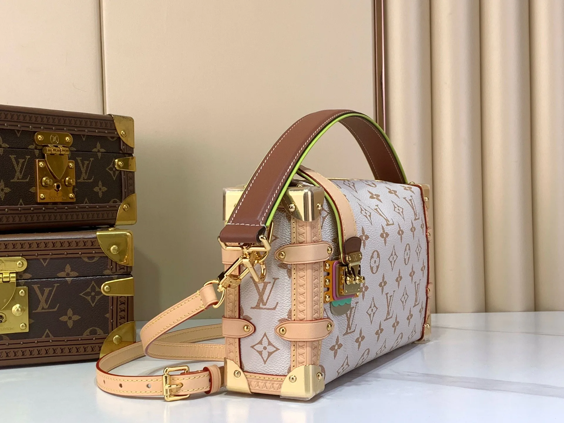 Классические Сумки Женские Louis Vuitton 17590126