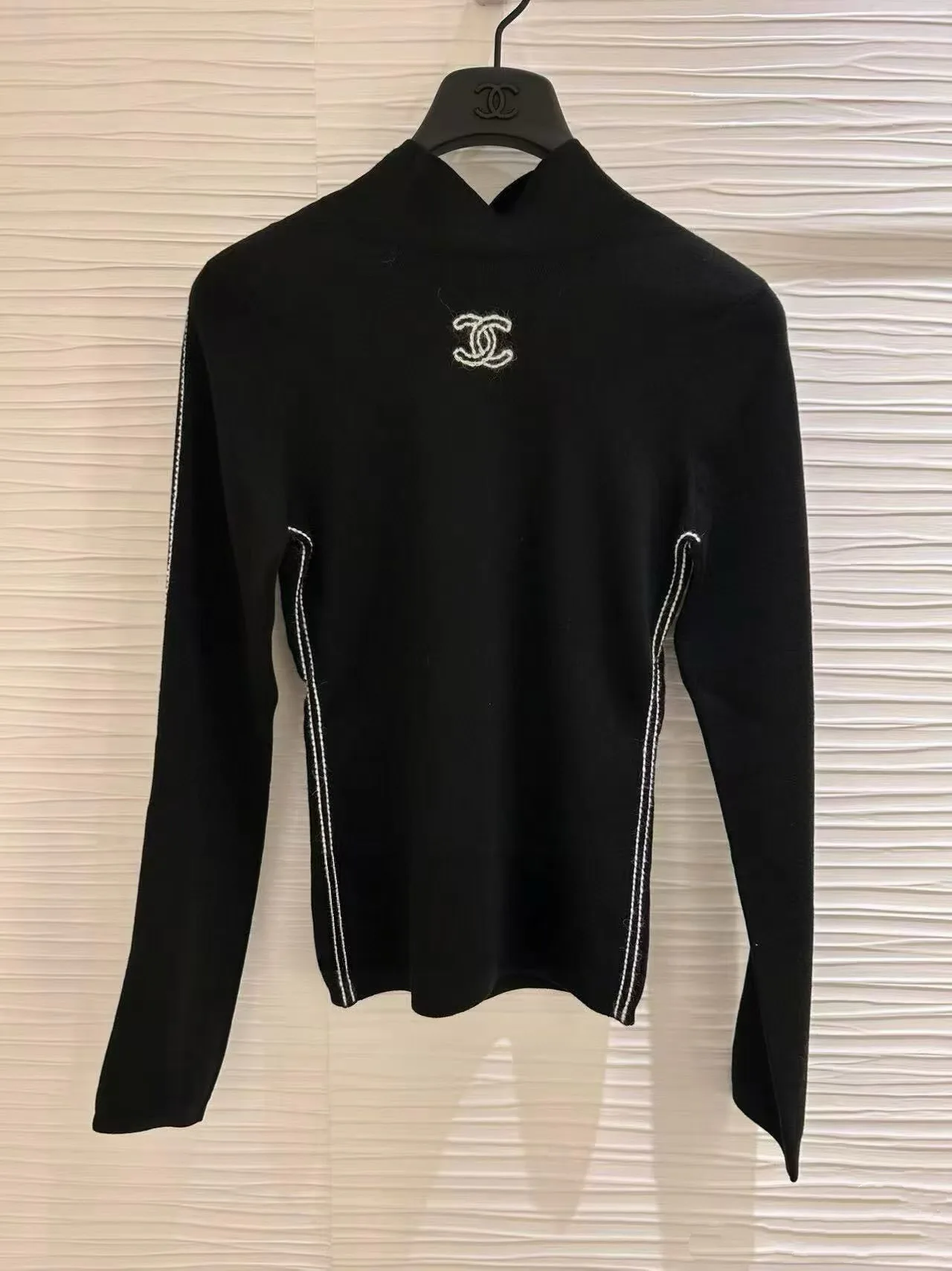 Джемперы И Свитеры Женские Chanel 1890591