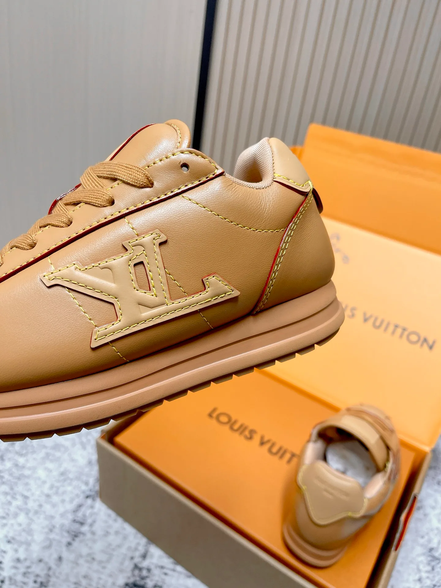 Кроссовки Женские Louis Vuitton 190847