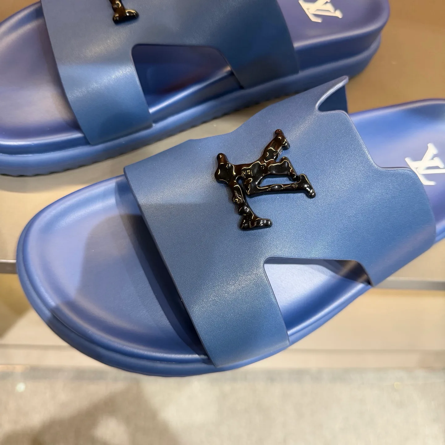 Сандалии Женские Louis Vuitton 9737090