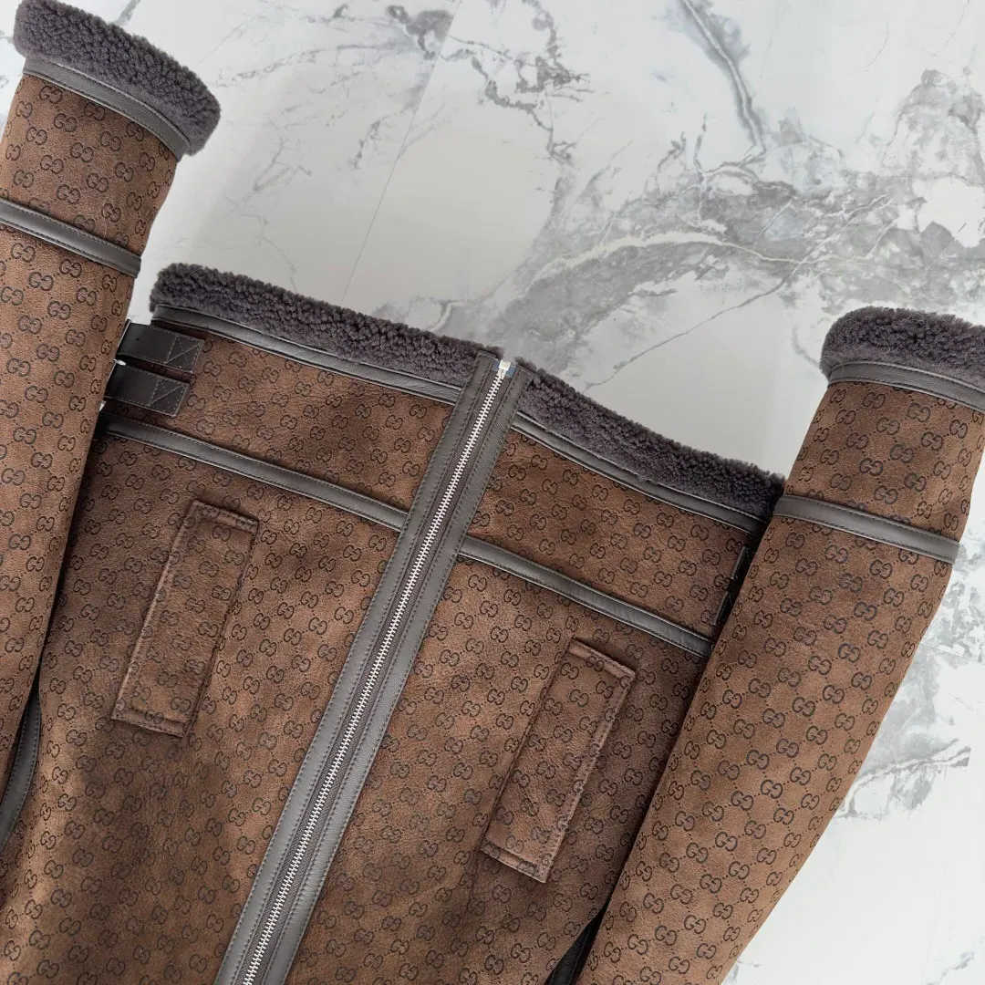 Кожаные Куртки И Дублёнки Женские Gucci 1824213
