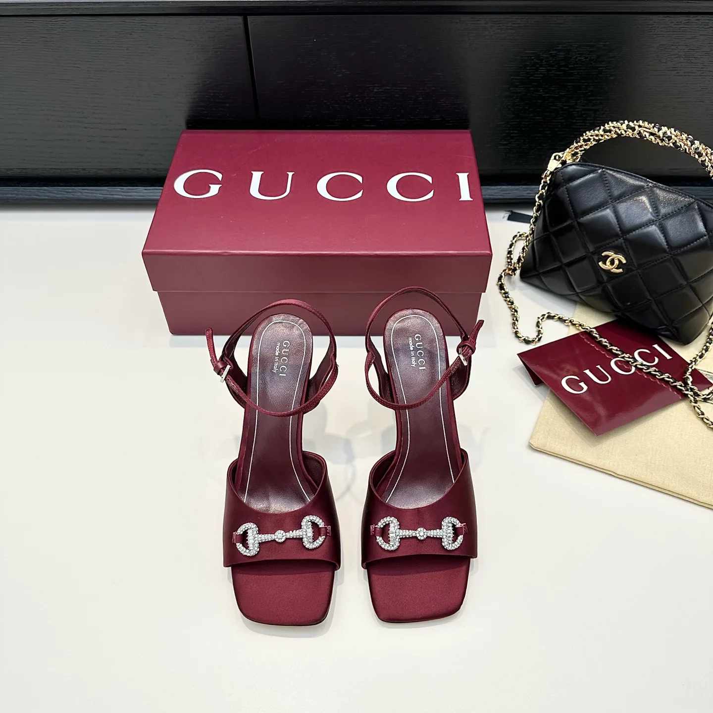 Босоножки Женские Gucci 17614703