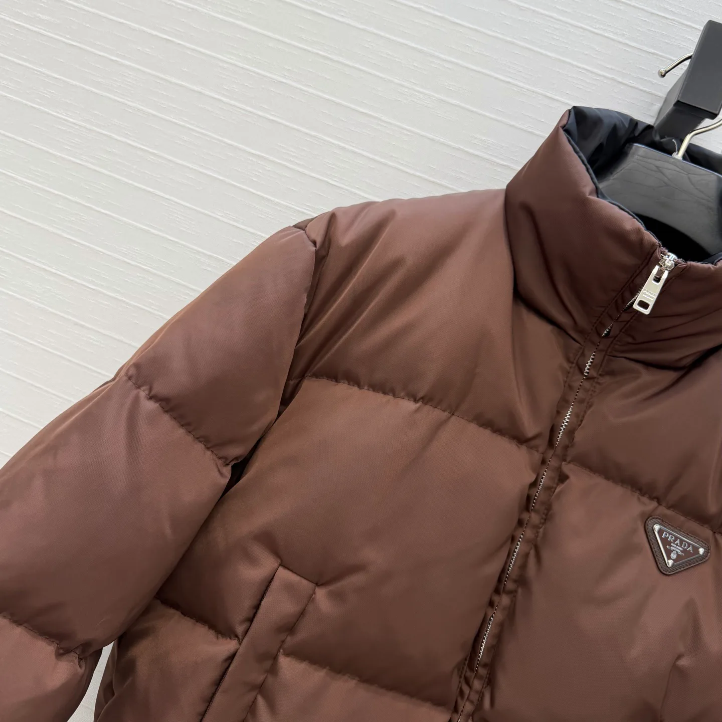 Куртки И Пуховики Женские Prada 19332005