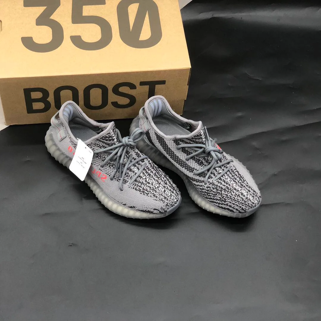 Кроссовки Женские Yeezy 17388164