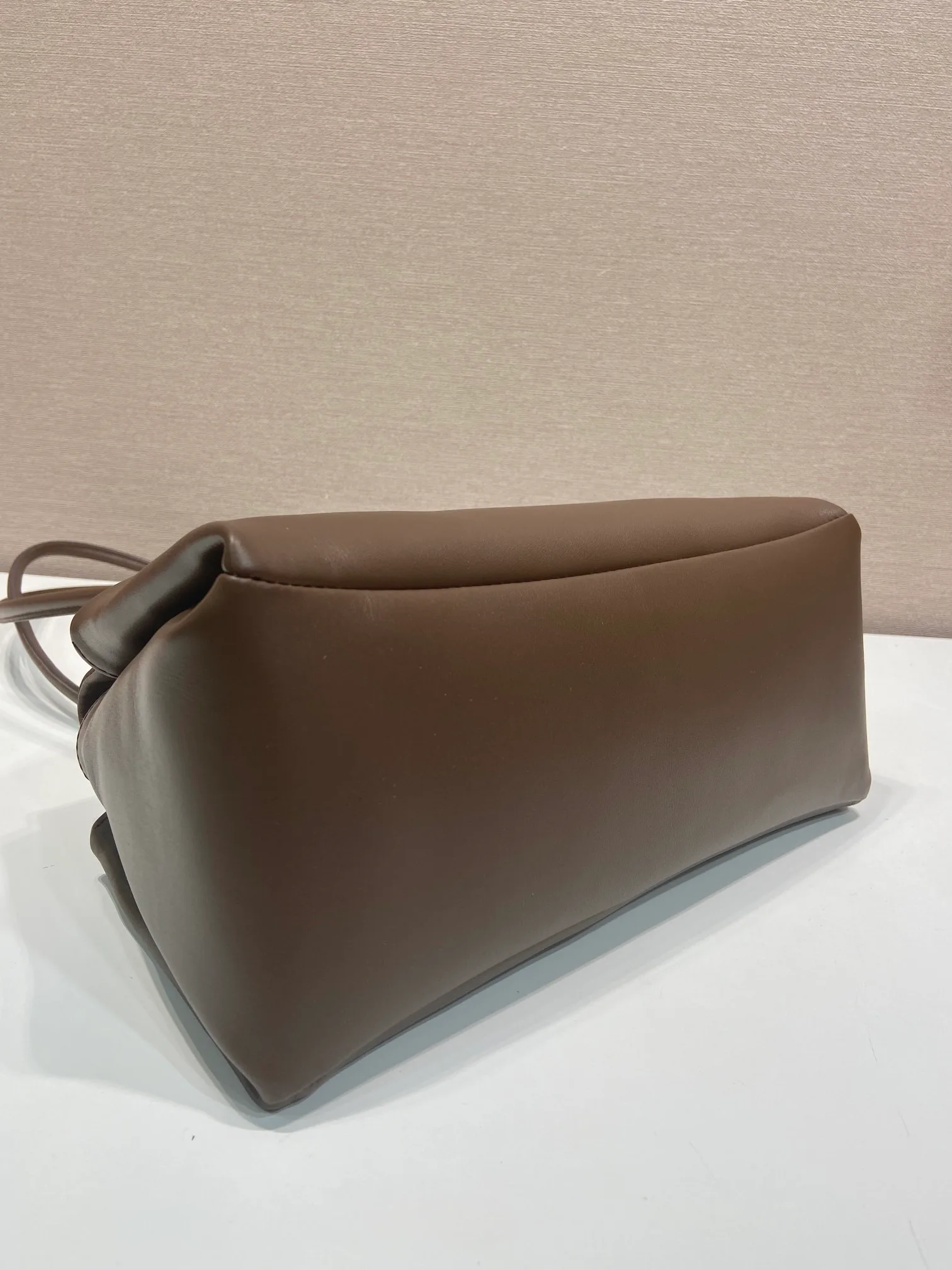 Классические Сумки Женские Prada 11409630