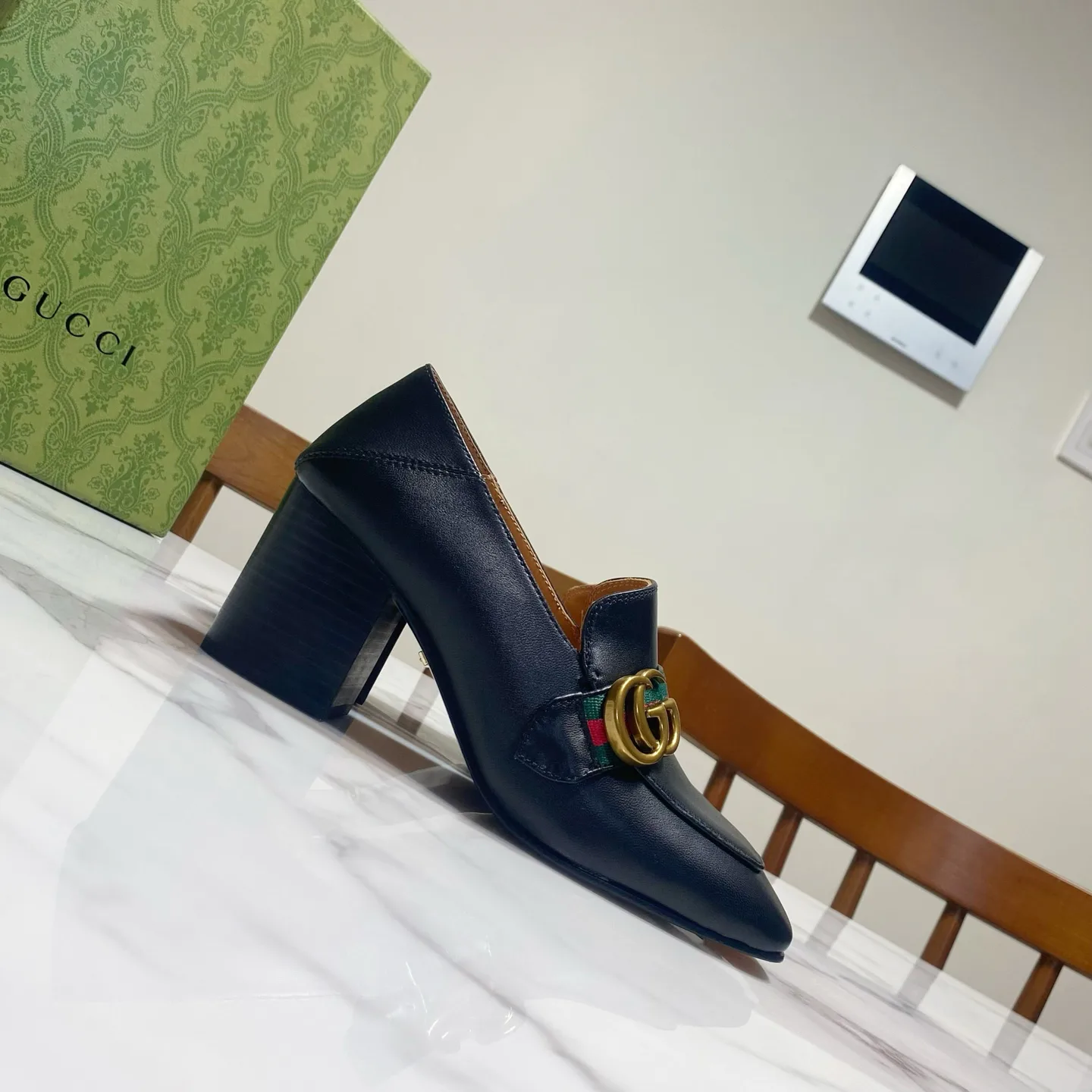 Туфли Женские Gucci 842920