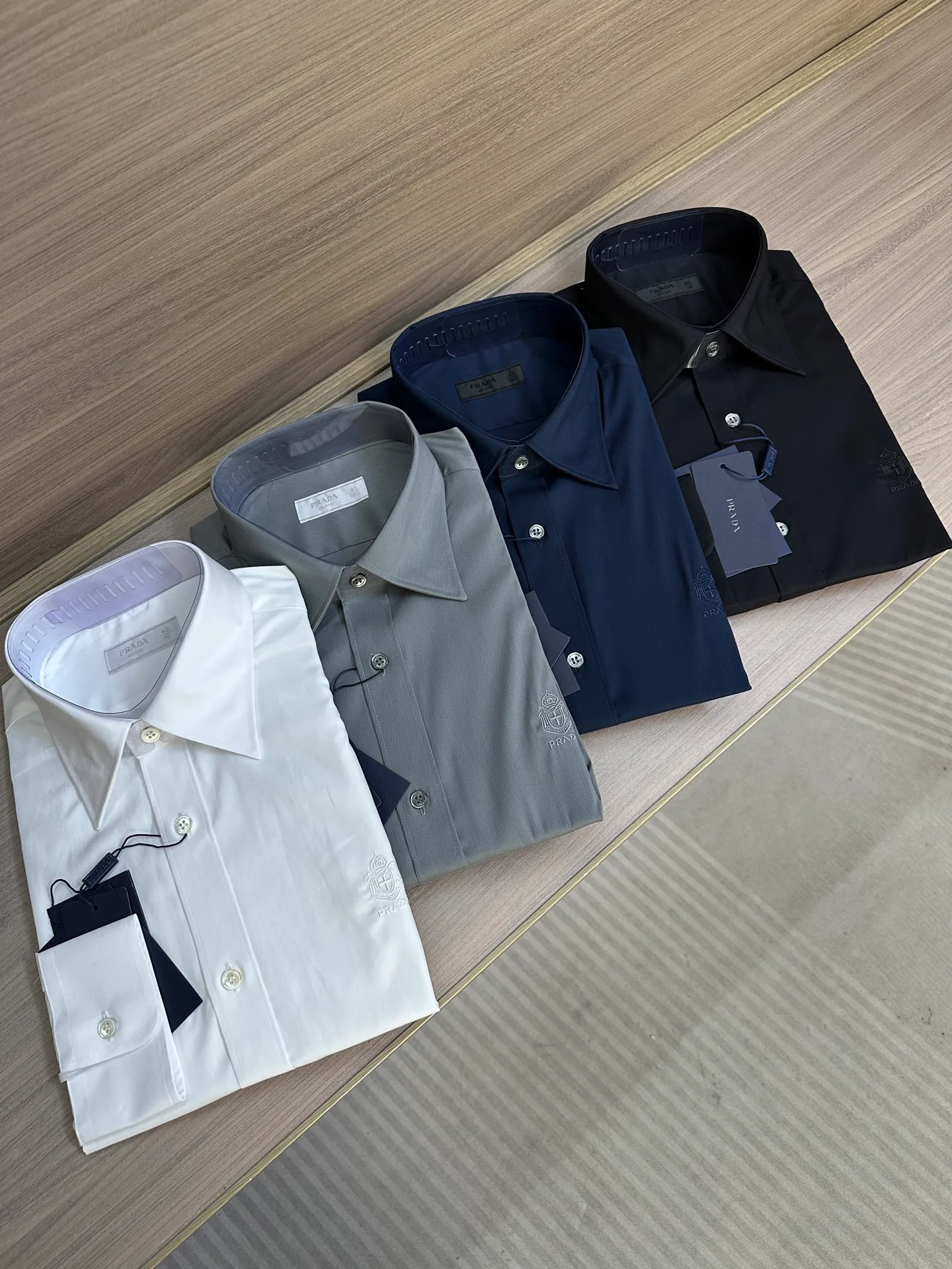 Рубашки Мужские Prada 18711662
