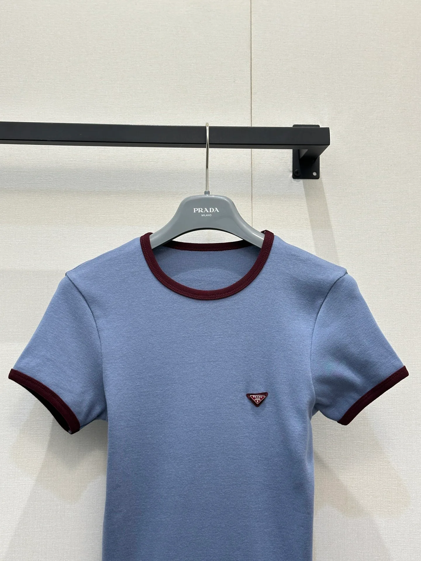 Футболки Женские Prada 11943381