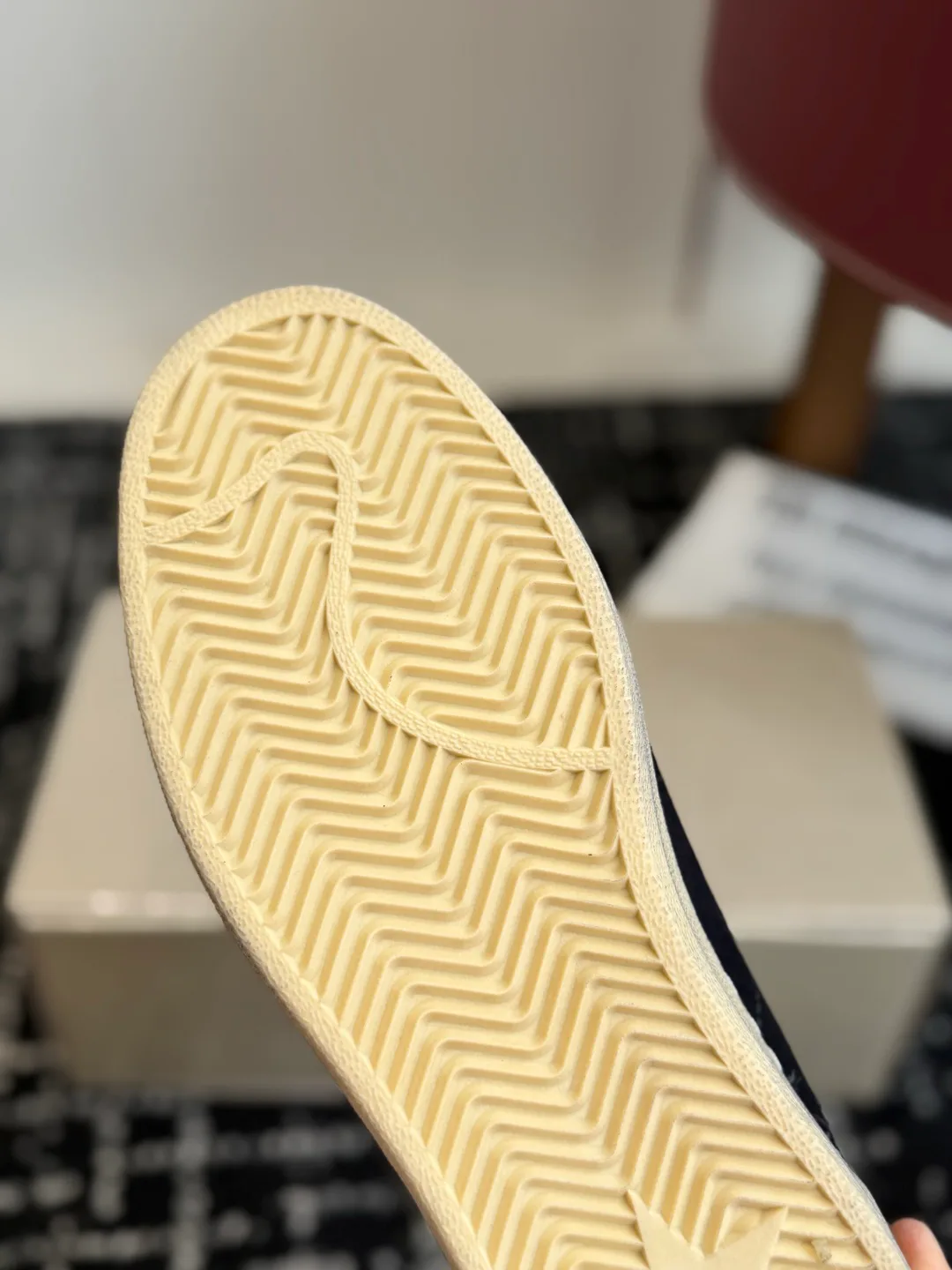 Кроссовки Женские Golden Goose 18305928