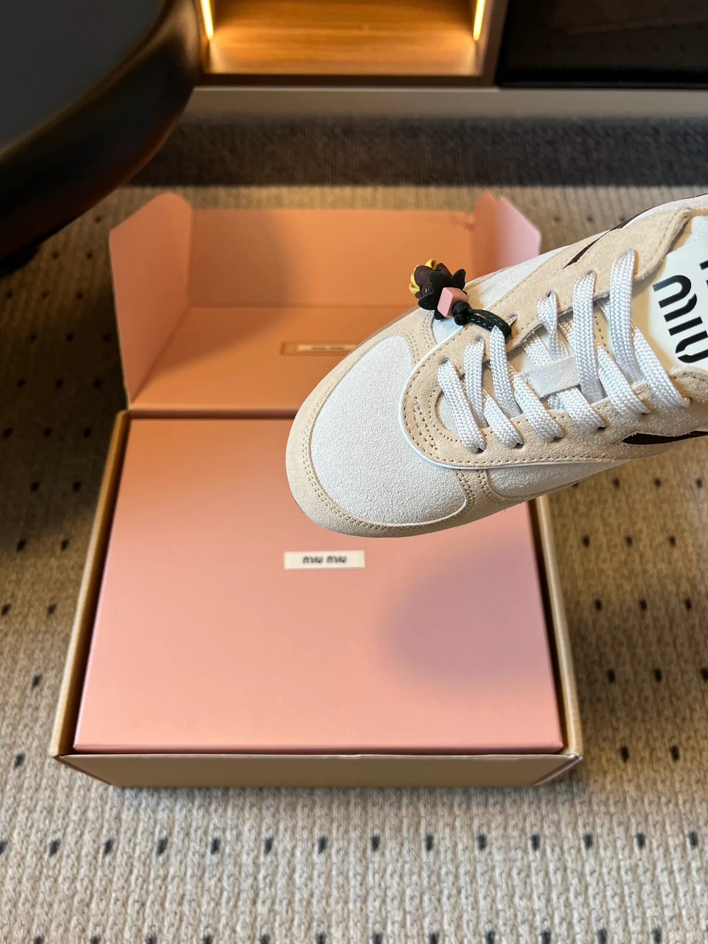 Кроссовки Женские Miu Miu 18355090