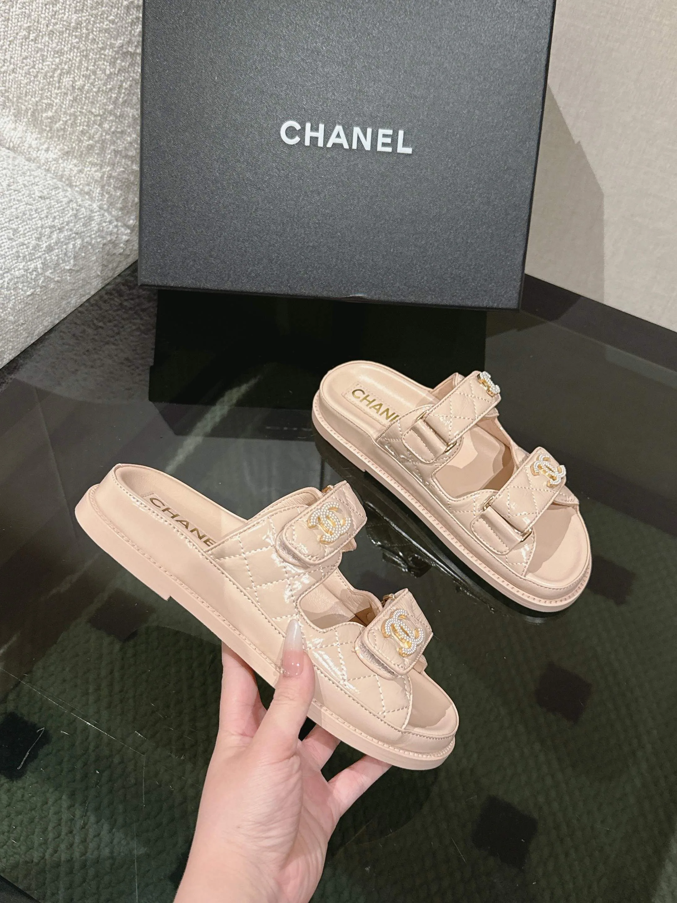 Сандалии Женские Chanel 11353660