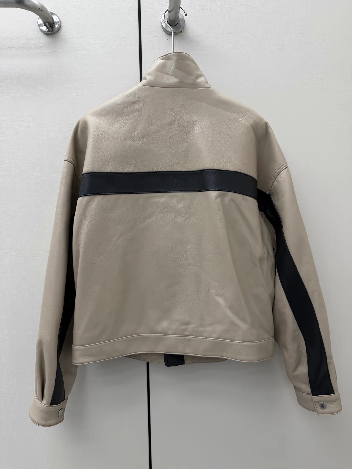 Кожаные Куртки И Дублёнки Женские Saint Laurent 18016050