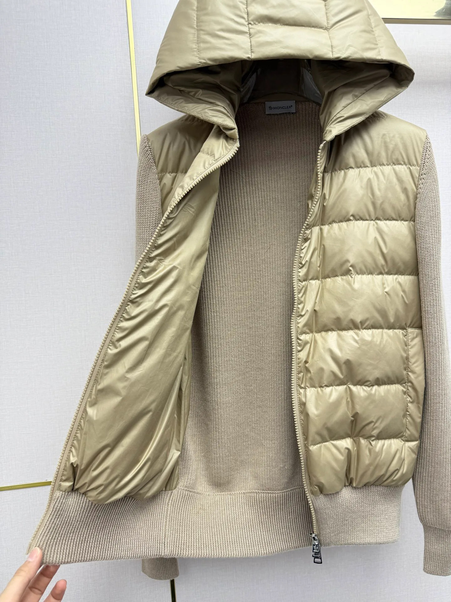 Куртки И Пуховики Женские Moncler 19187201