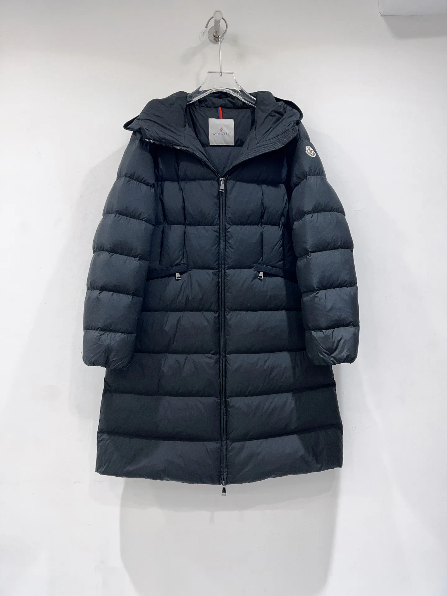 Куртки И Пуховики Женские Moncler 18368430