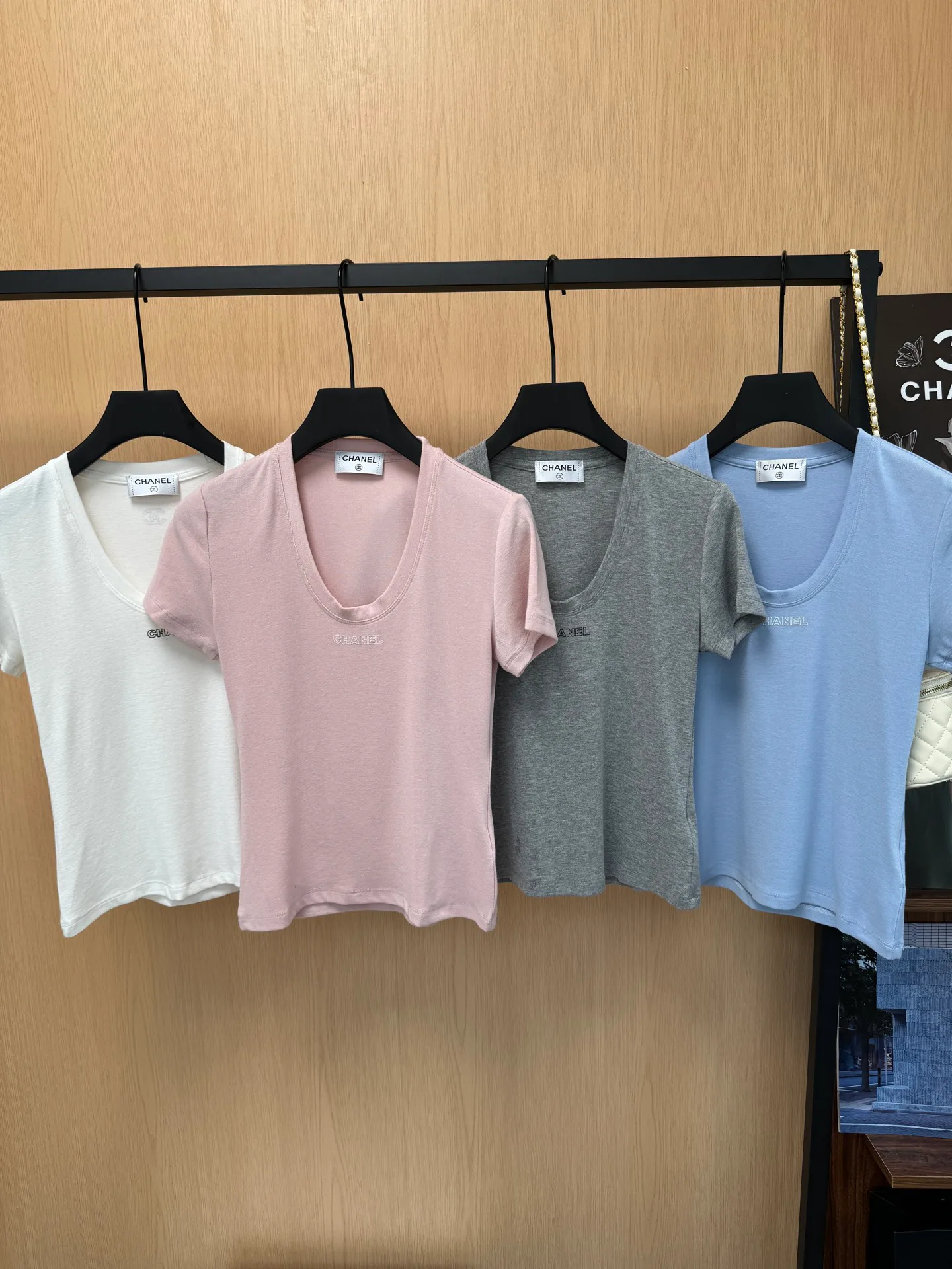 Футболки Женские Chanel 12592757