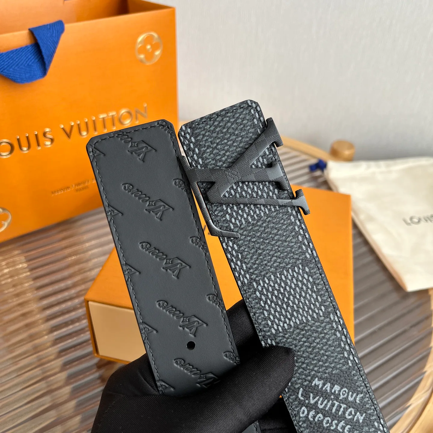 Ремни Louis Vuitton 10399063
