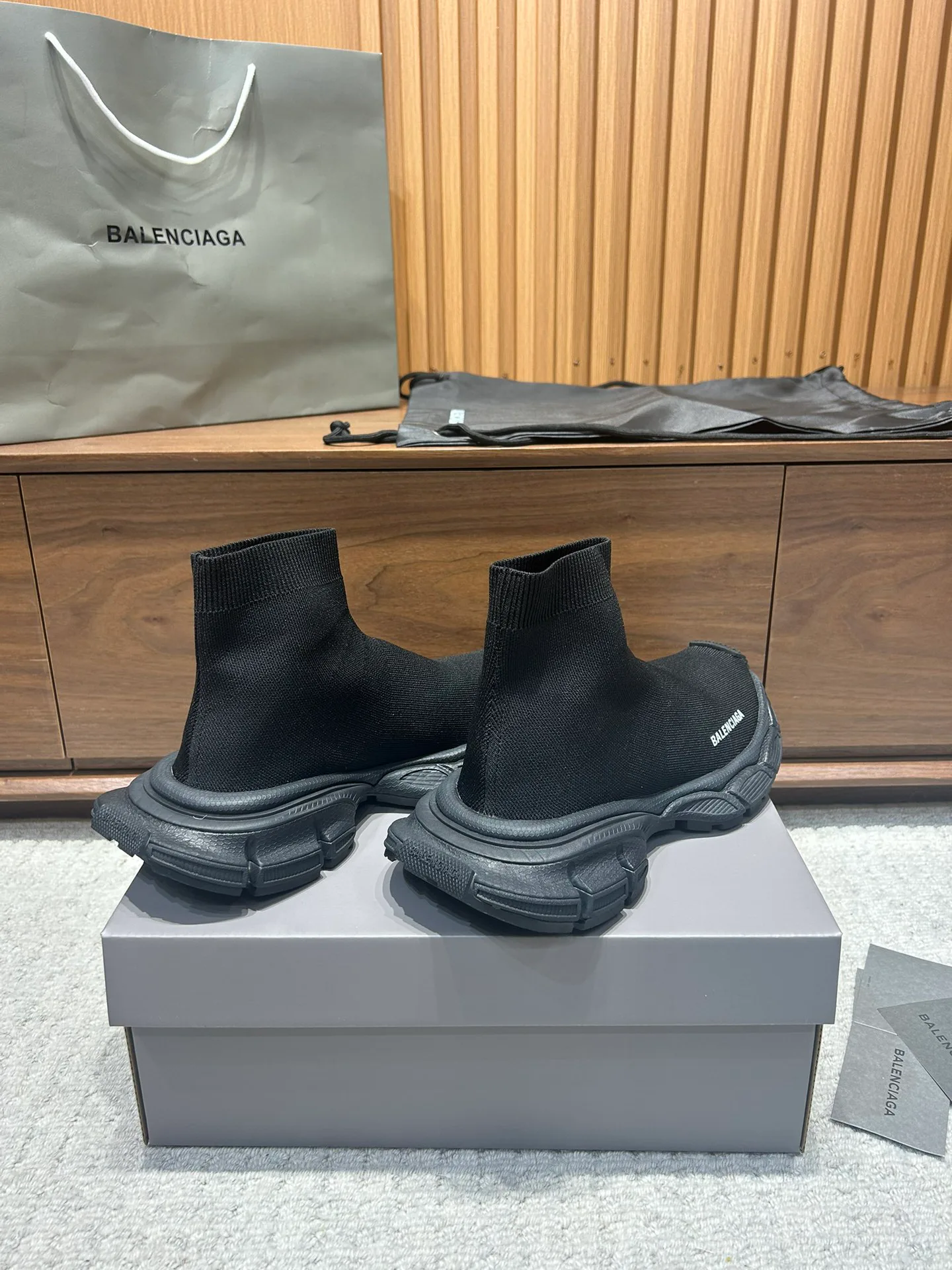Кроссовки Женские Balenciaga 9648