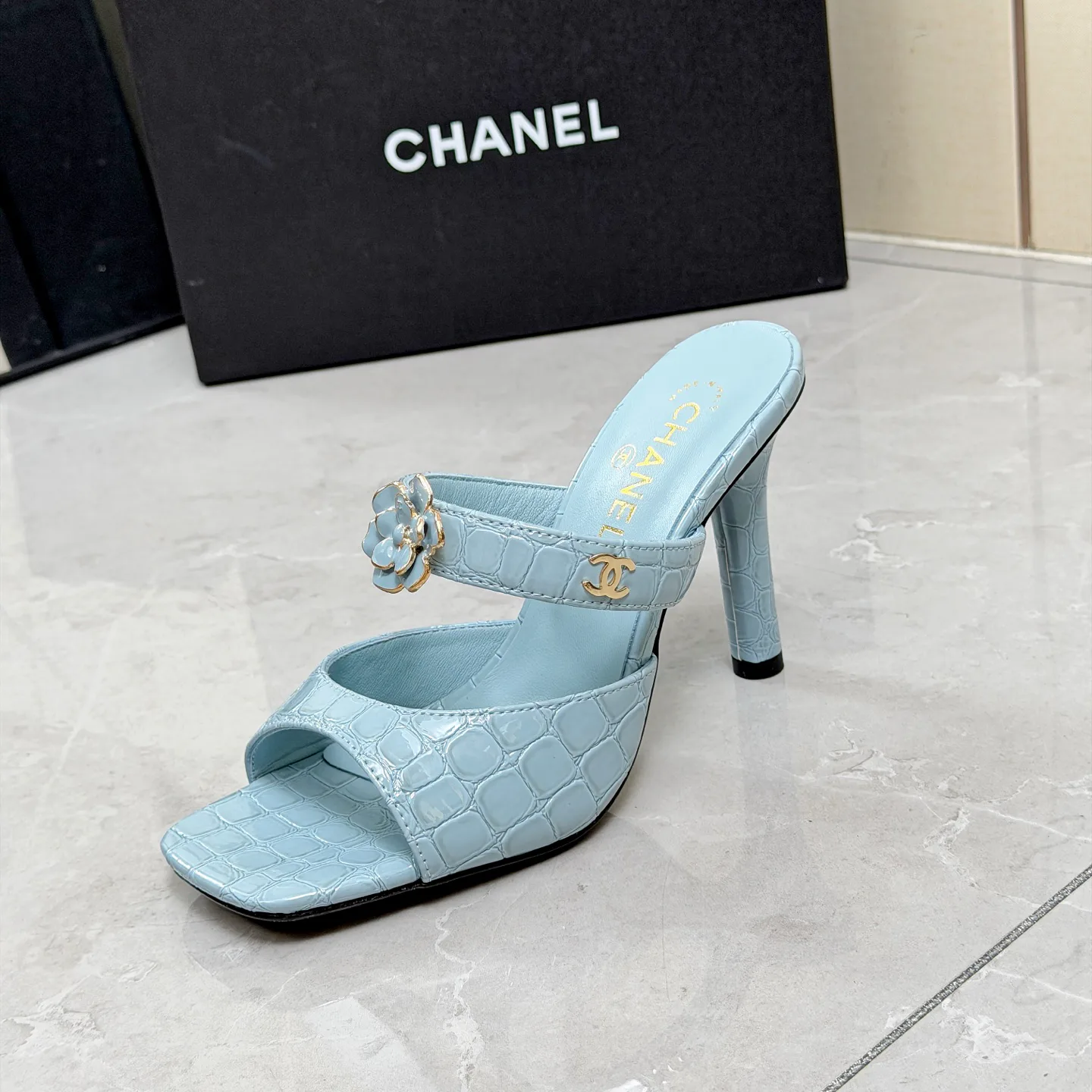 Босоножки Женские Chanel 17335032