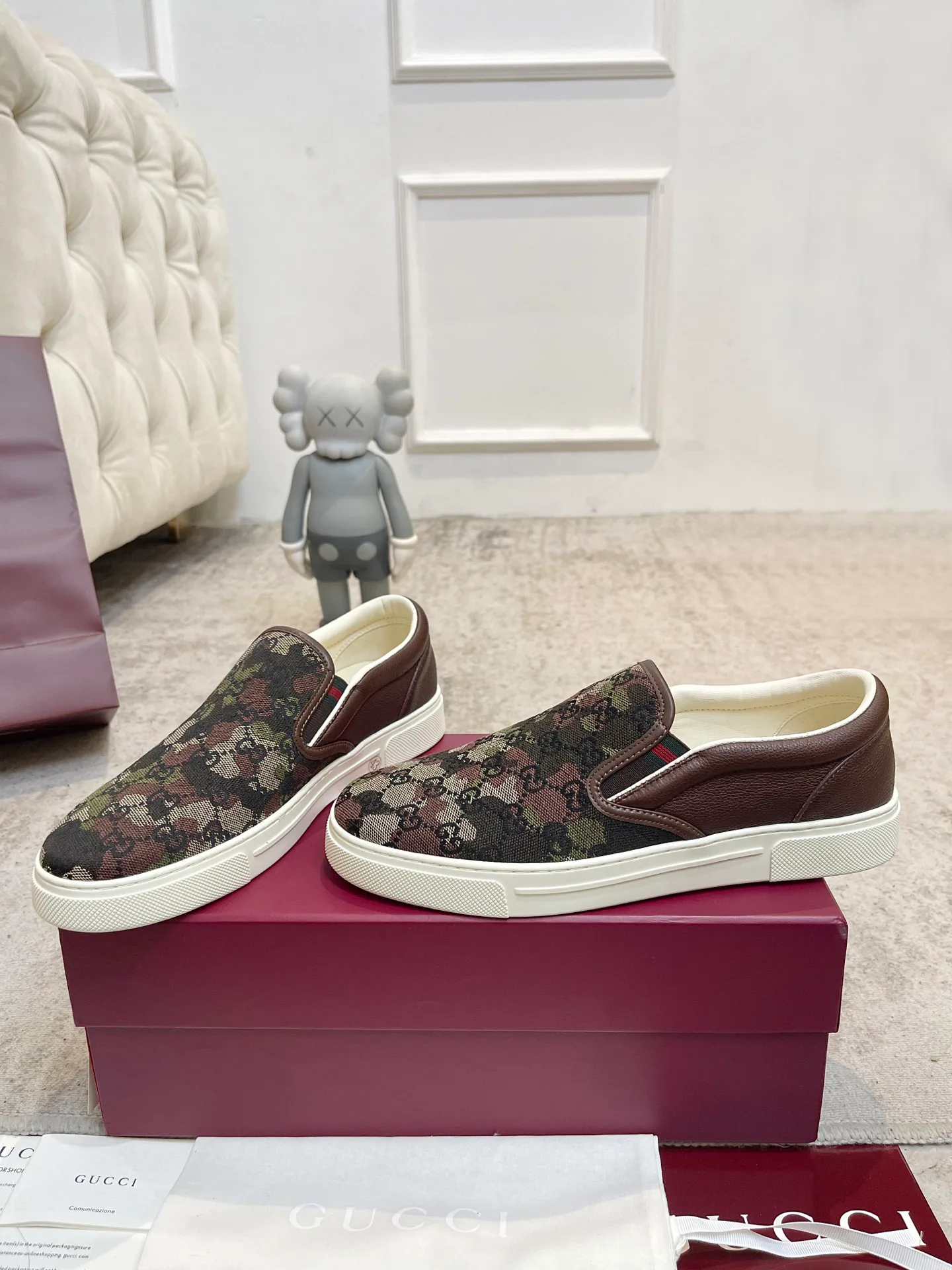 Кроссовки Женские Gucci 18901584