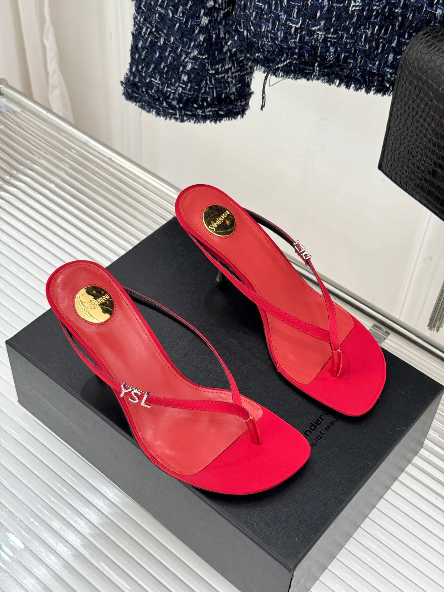 Сандалии Женские Saint Laurent 11886582