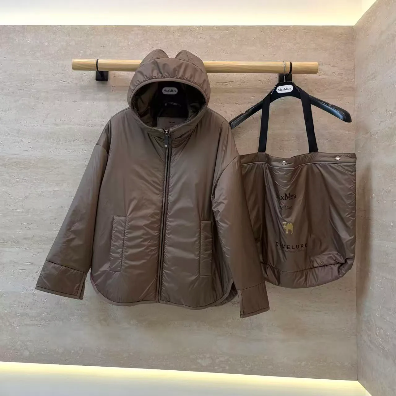 Куртки И Пуховики Женские Max Mara 18978327