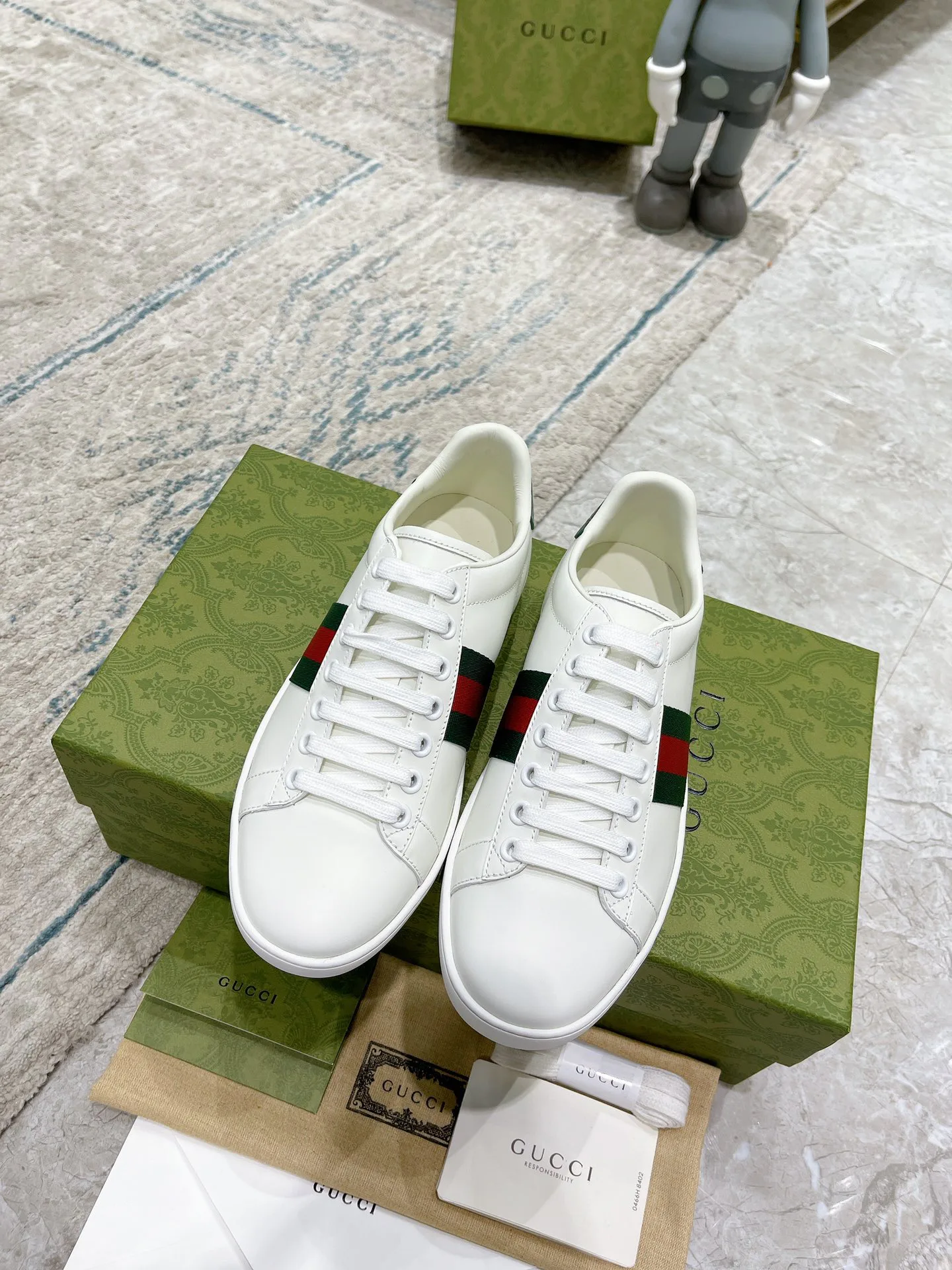 Кроссовки Женские Gucci 17620459