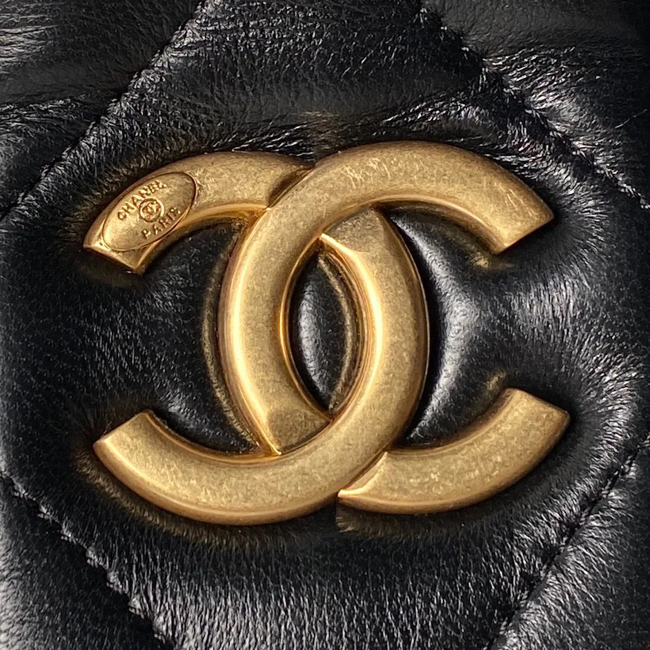 Классические Сумки Женские Chanel 18207763