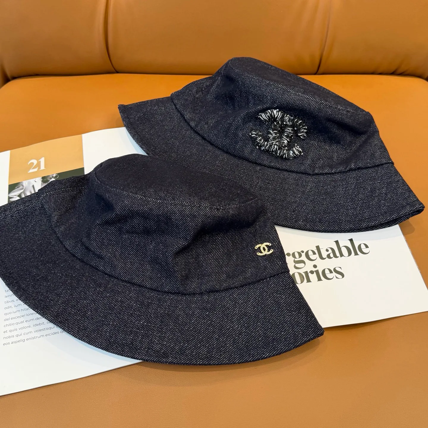 Головные Уборы Chanel 13294367