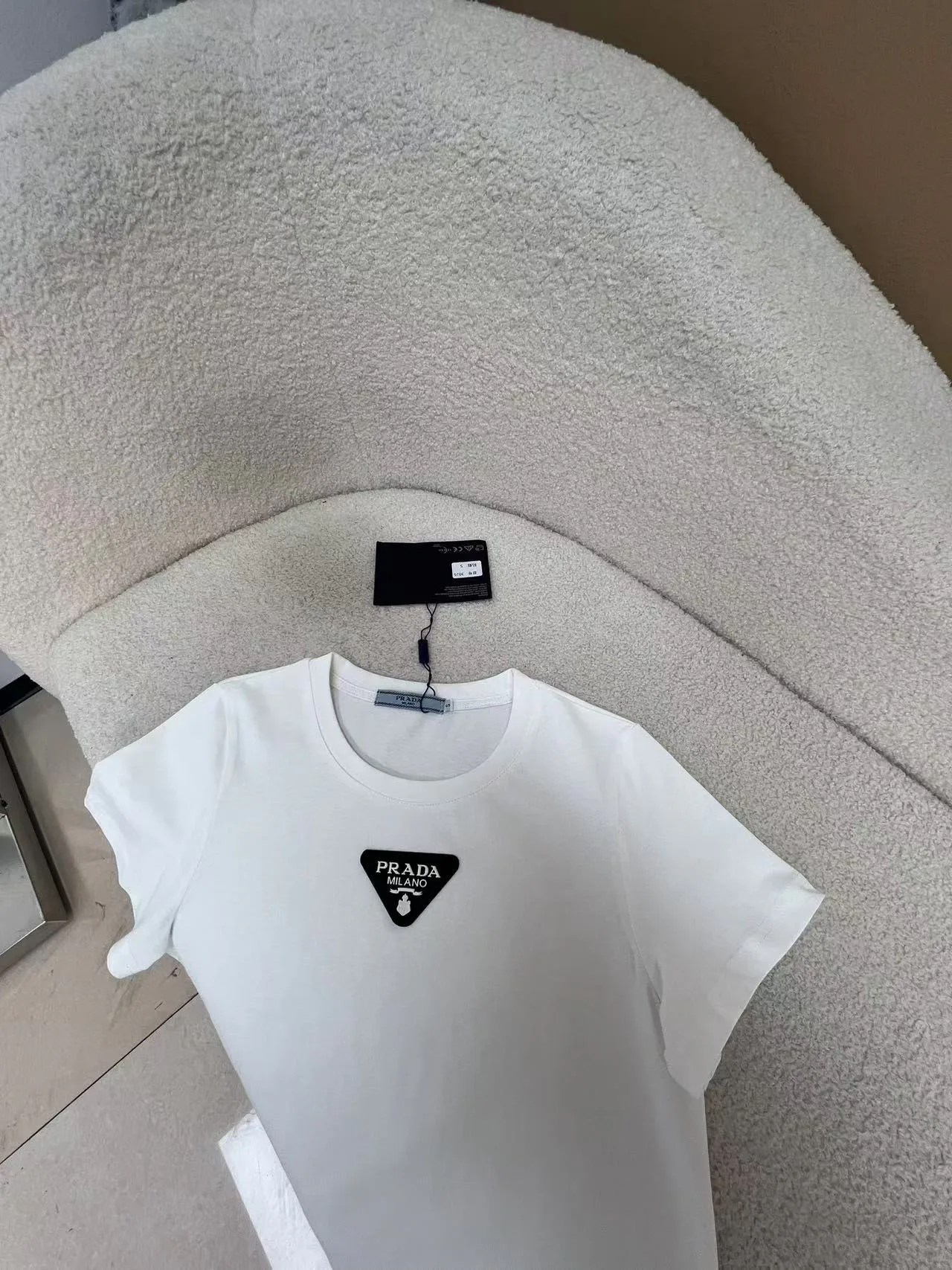 Футболки Женские Prada 9804