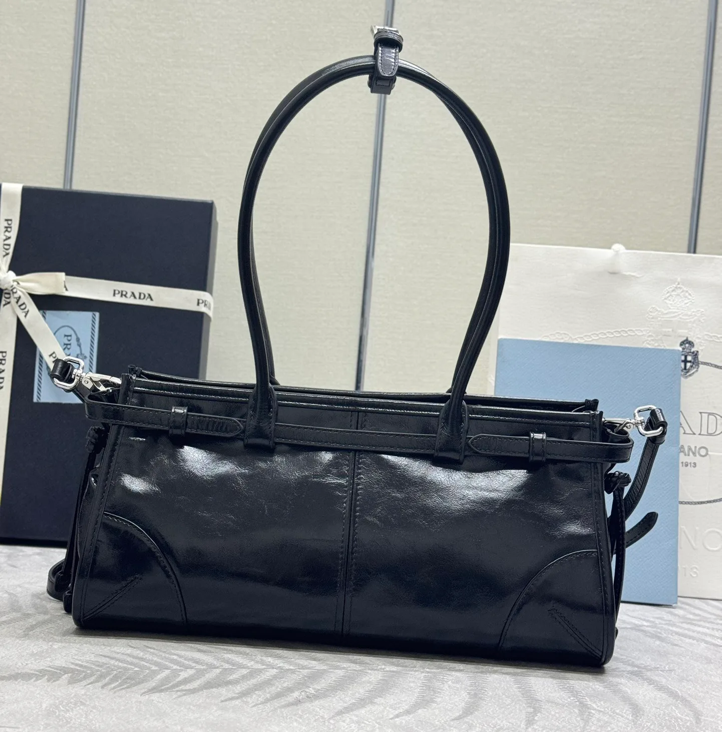 Классические Сумки Женские Prada 11462516