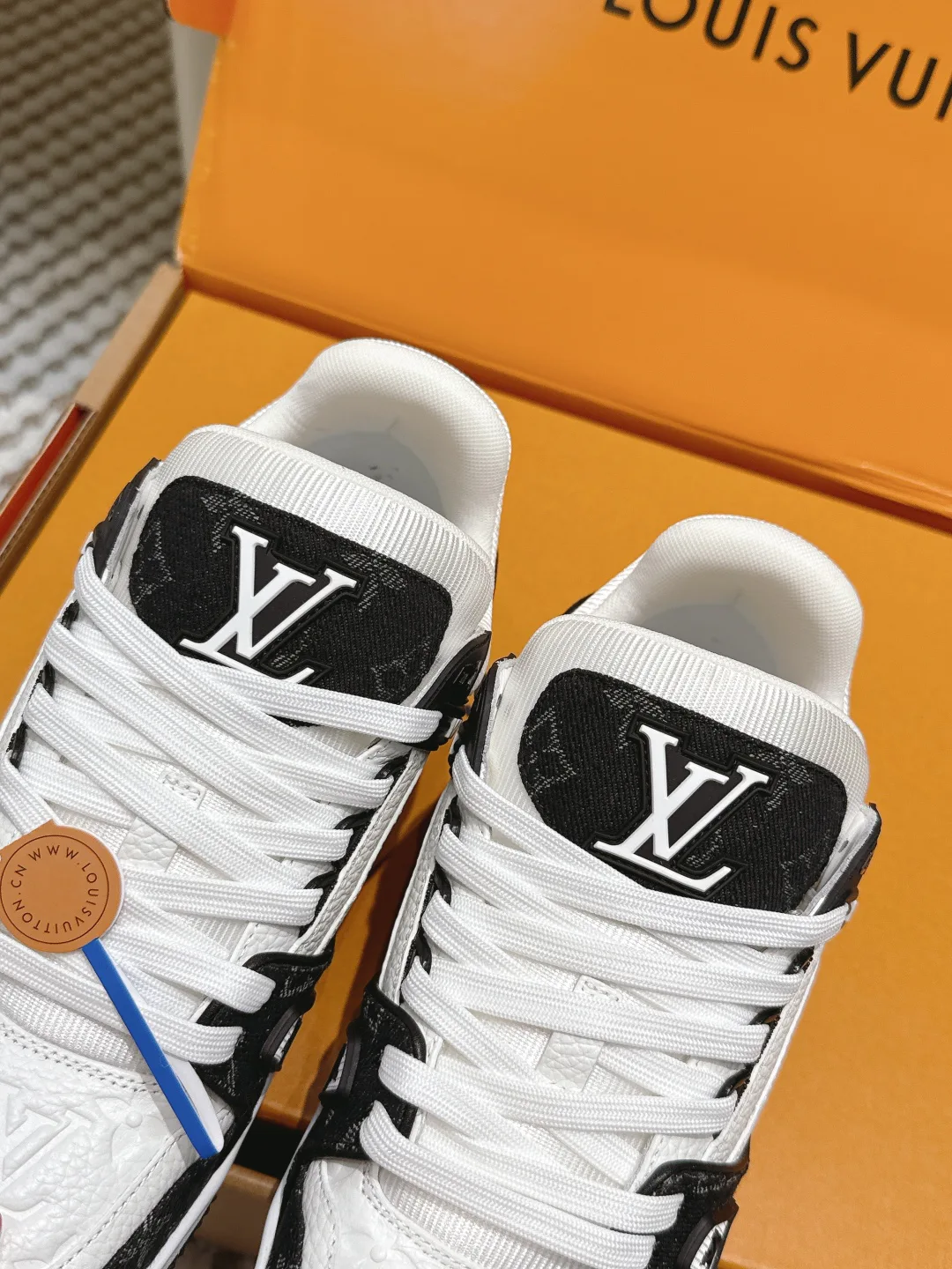 Кроссовки Женские Louis Vuitton 200715