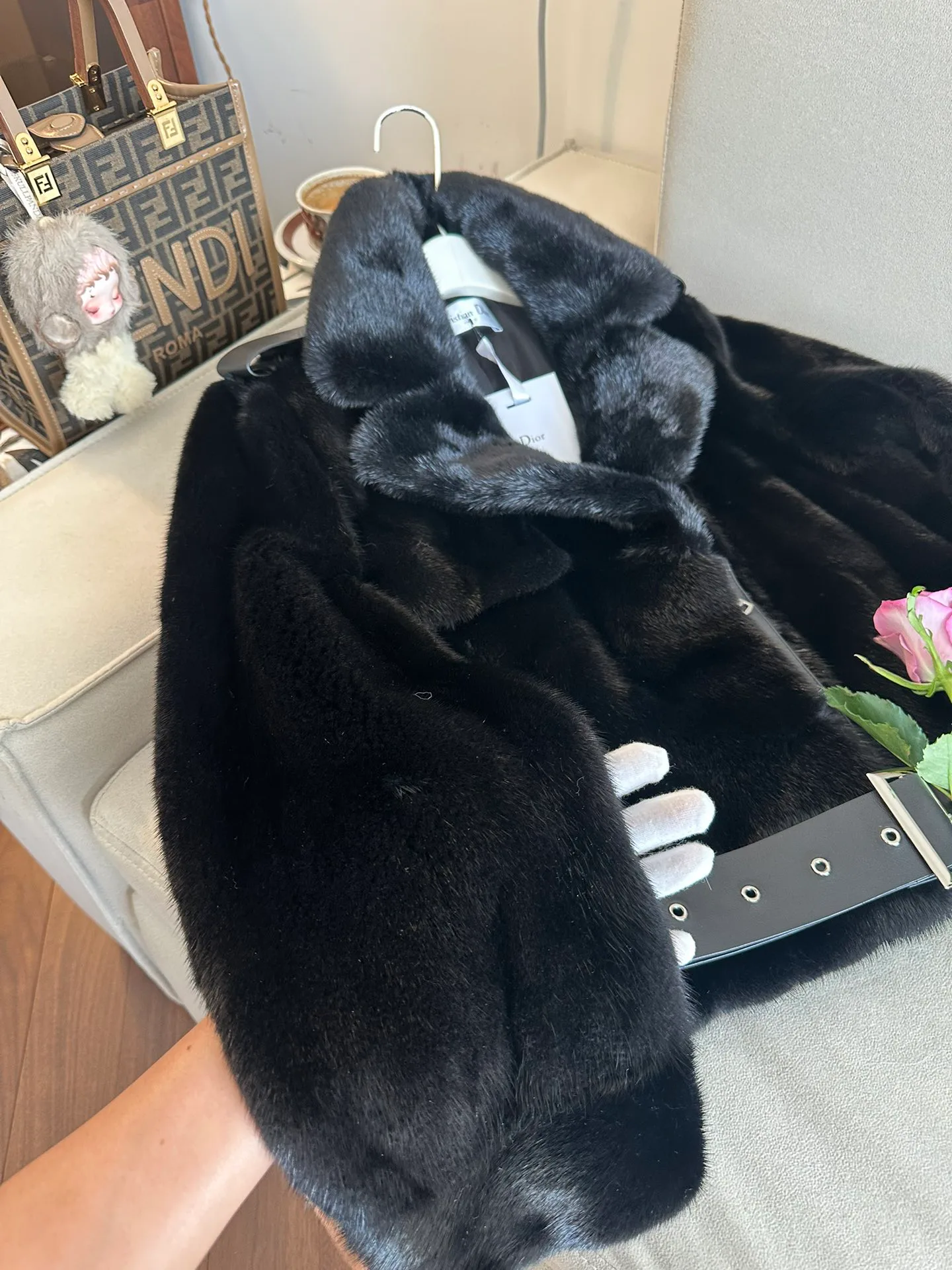 Шубы Женские Christian Dior 660906