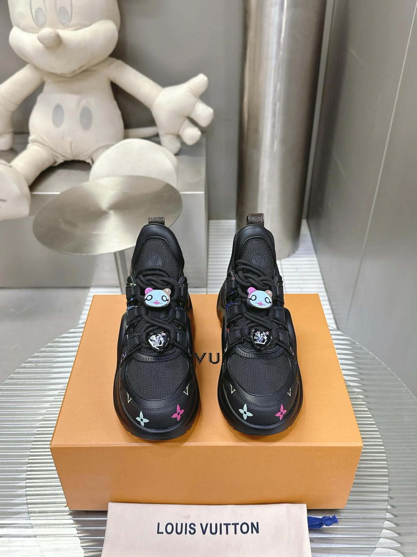 Кроссовки Женские Louis Vuitton 10060944