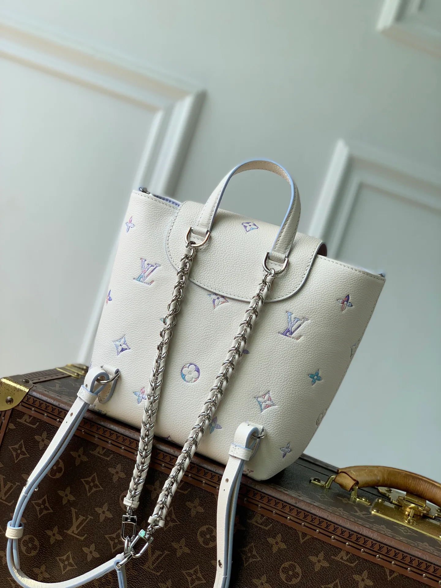 Классические Сумки Женские Louis Vuitton 18147478