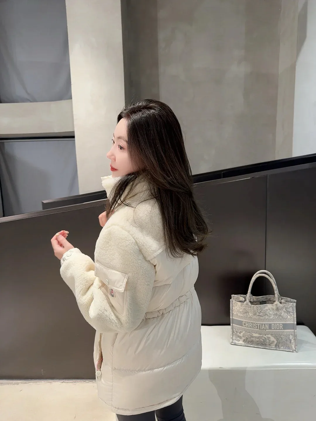 Куртки И Пуховики Женские Moncler 18415677