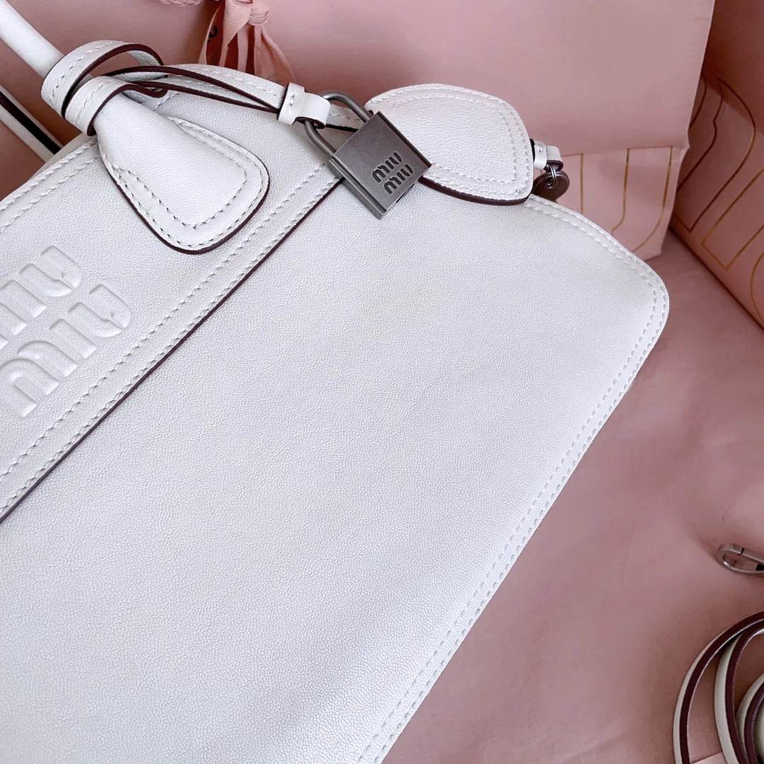 Классические Сумки Женские Miu Miu 18004744