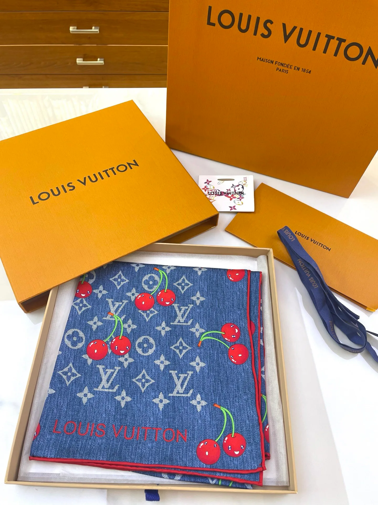 Платки Louis Vuitton 10194220